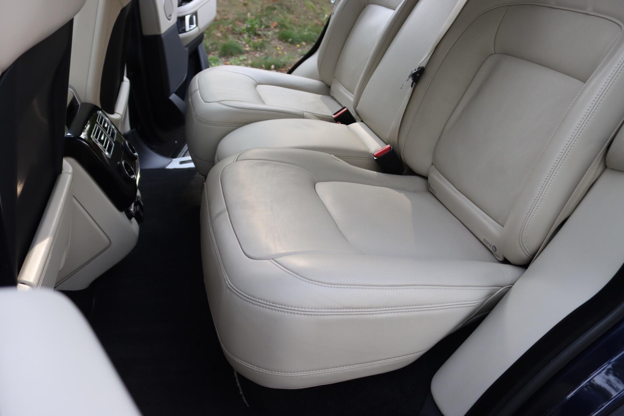 Land Rover Range Rover view 10