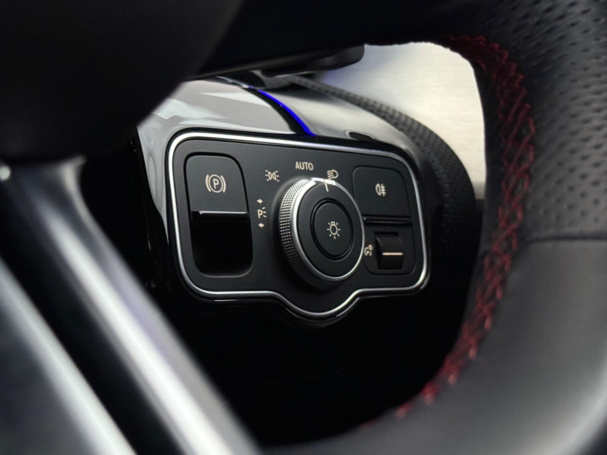 Mercedes-Benz Cla view 20