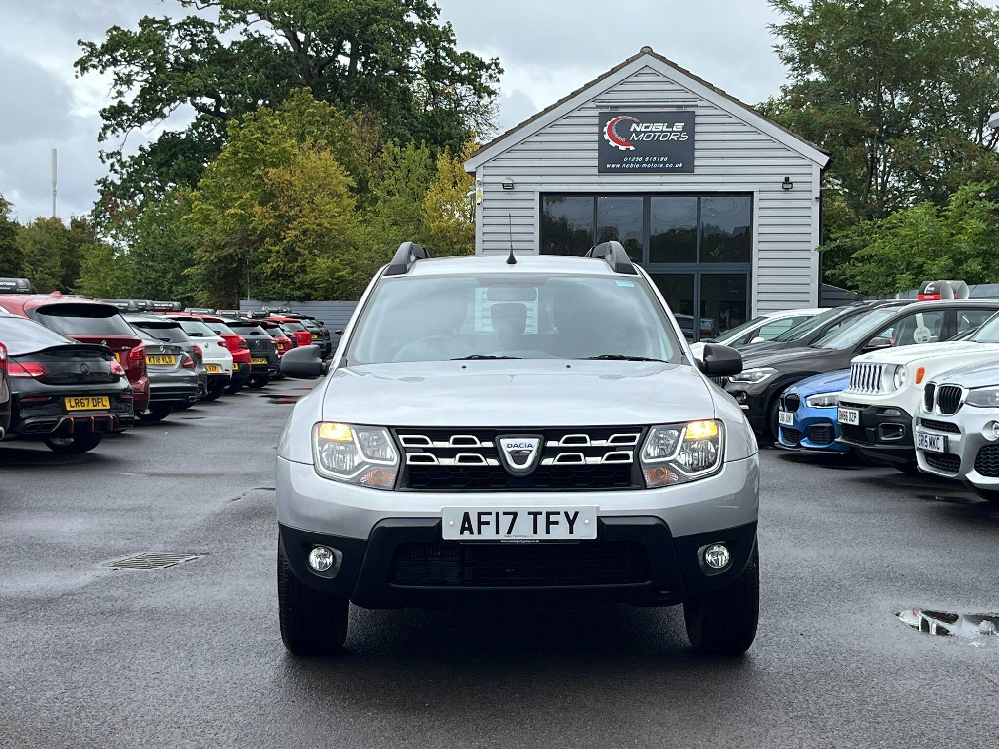 Dacia Duster view 2
