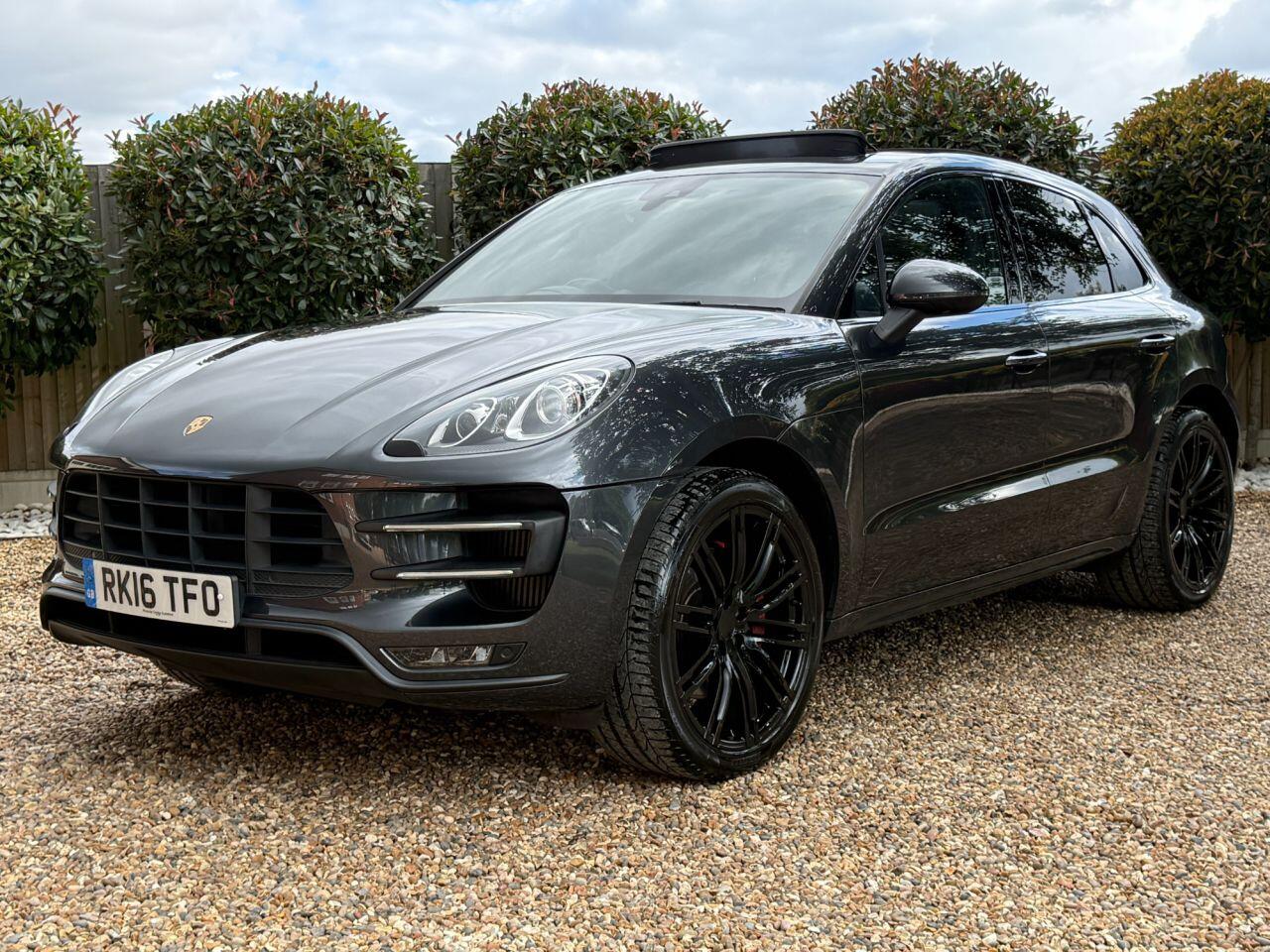 Porsche Macan view 2