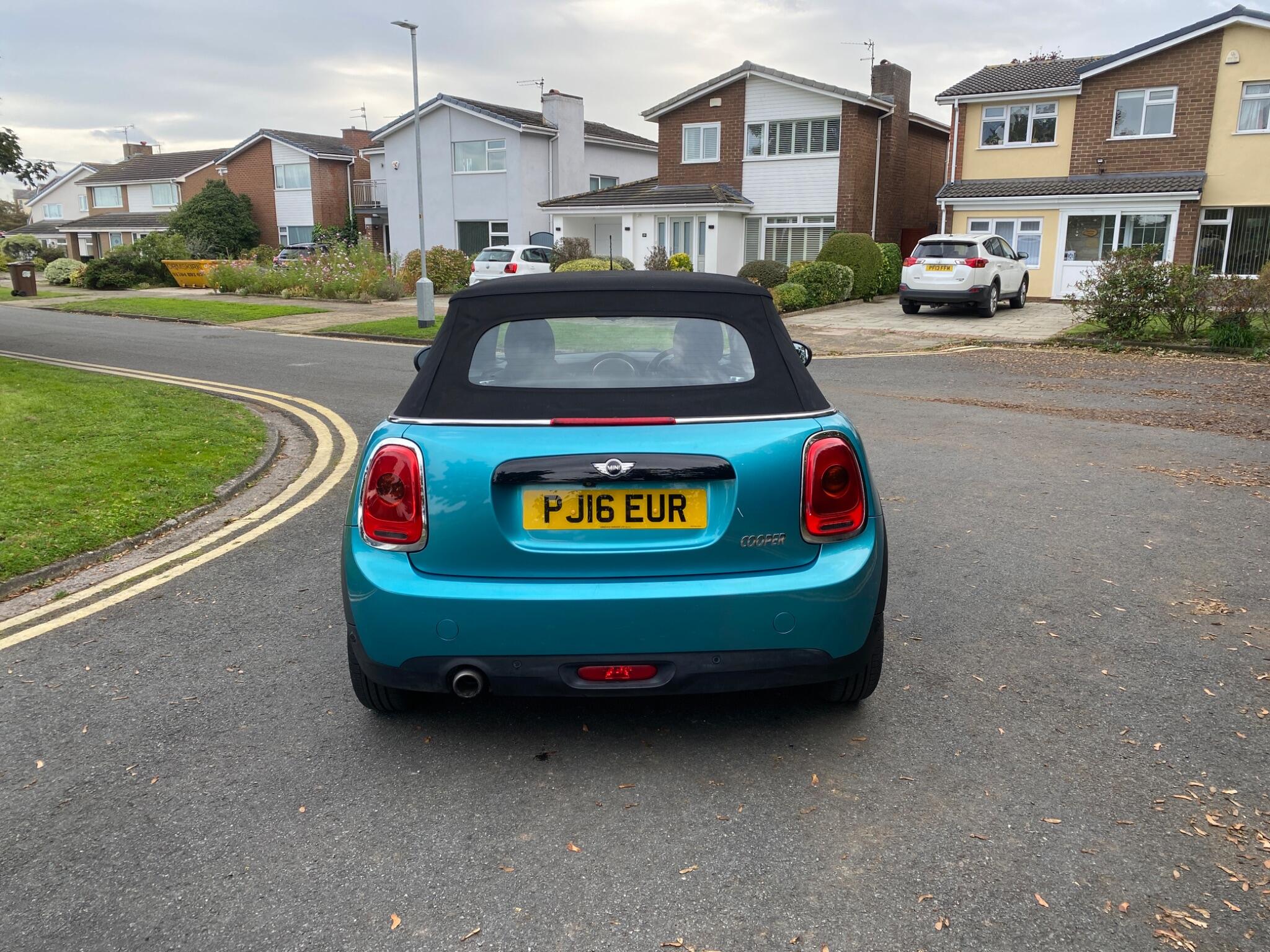 MINI Convertible 1.5 Cooper Euro 6 (s/s) 2dr