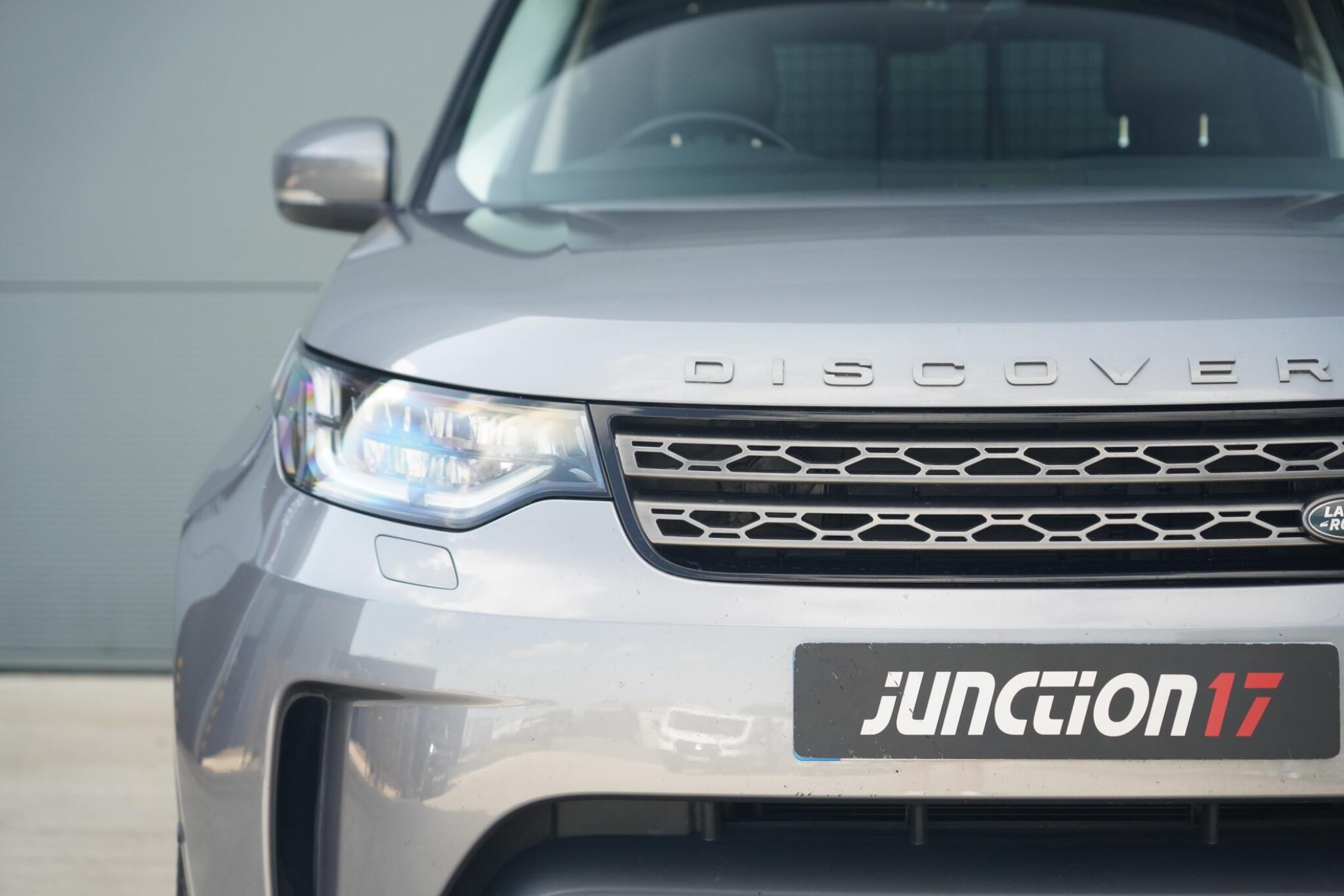 Land Rover Discovery view 19