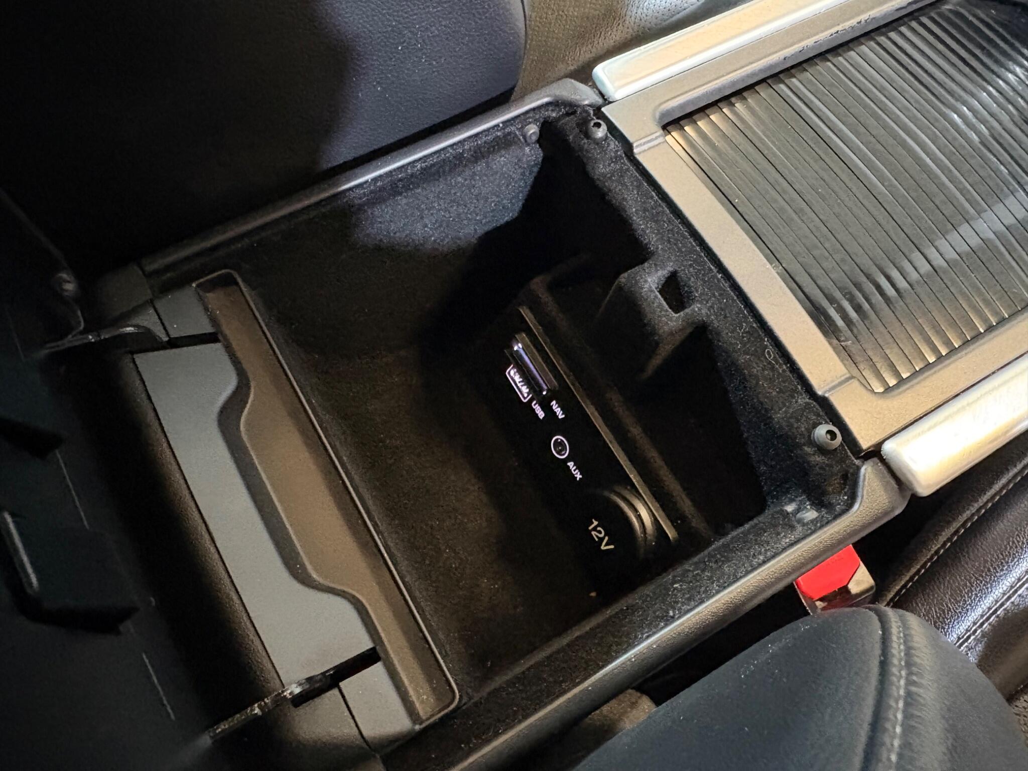 Land Rover Range Rover Evoque view 44