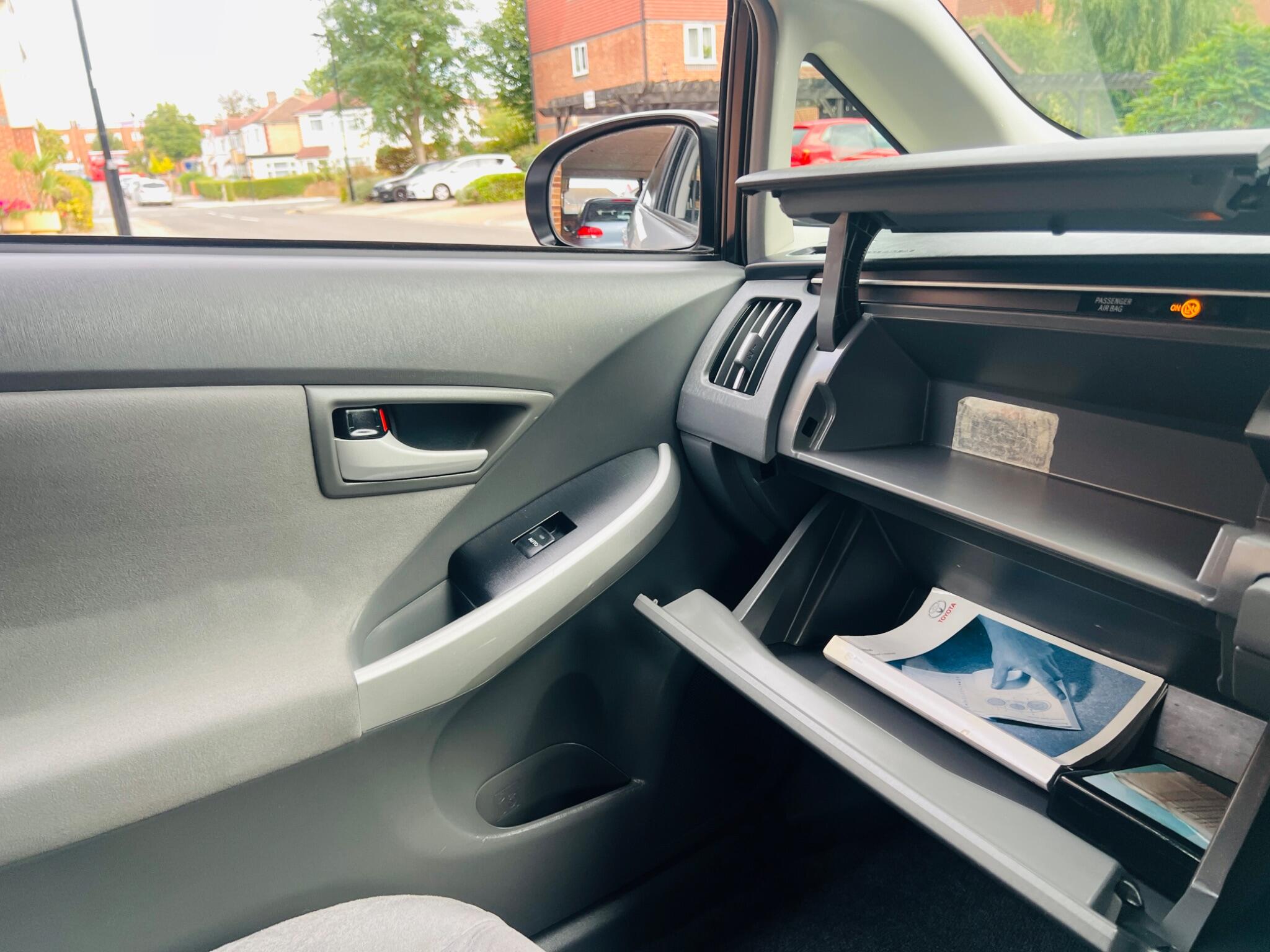 Toyota Prius view 62