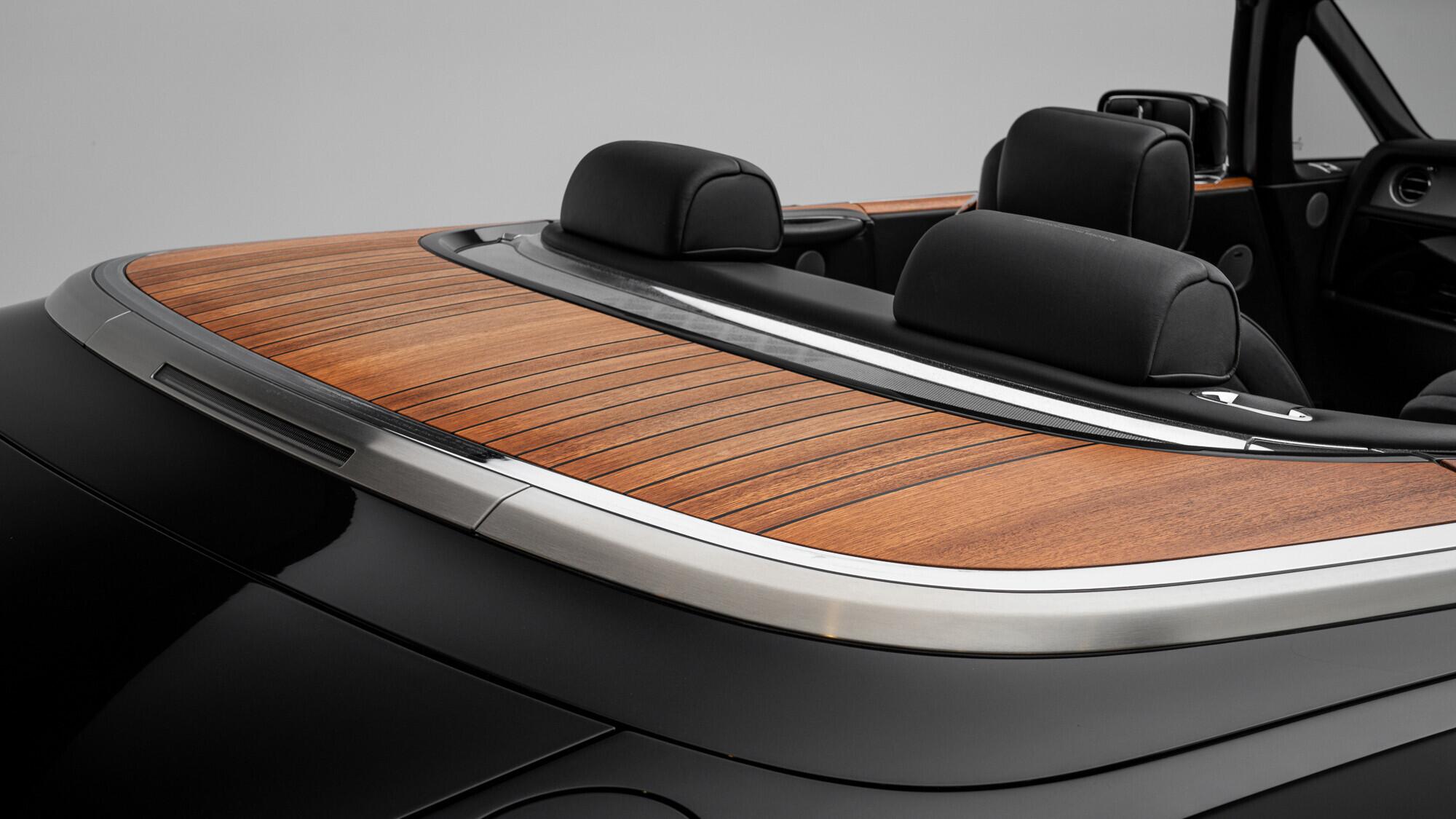 Rolls-Royce Phantom view 38