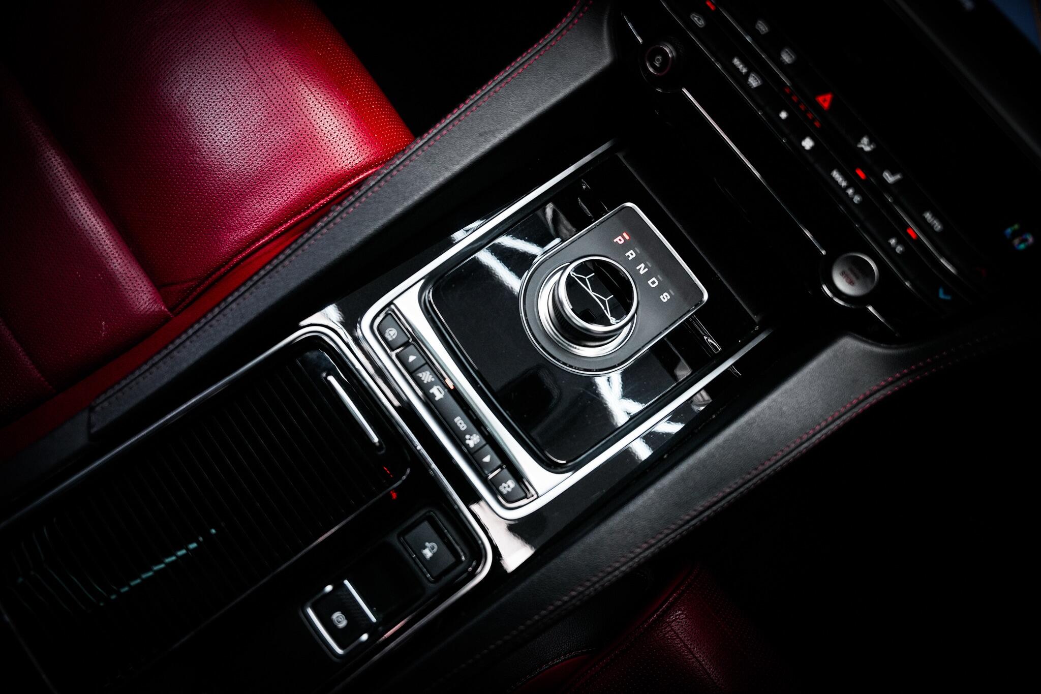 Jaguar F-Pace view 5