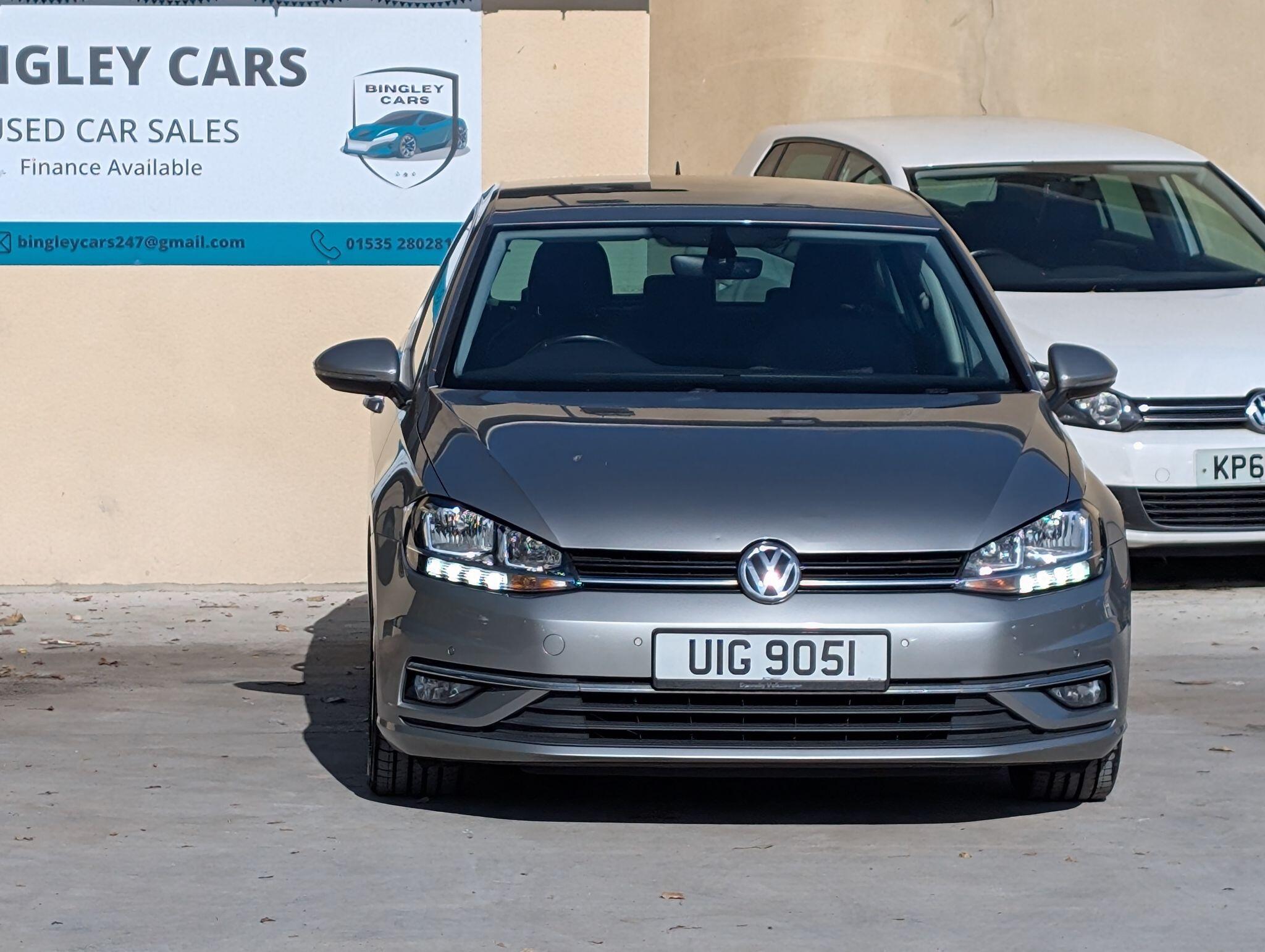 Volkswagen Golf view 12