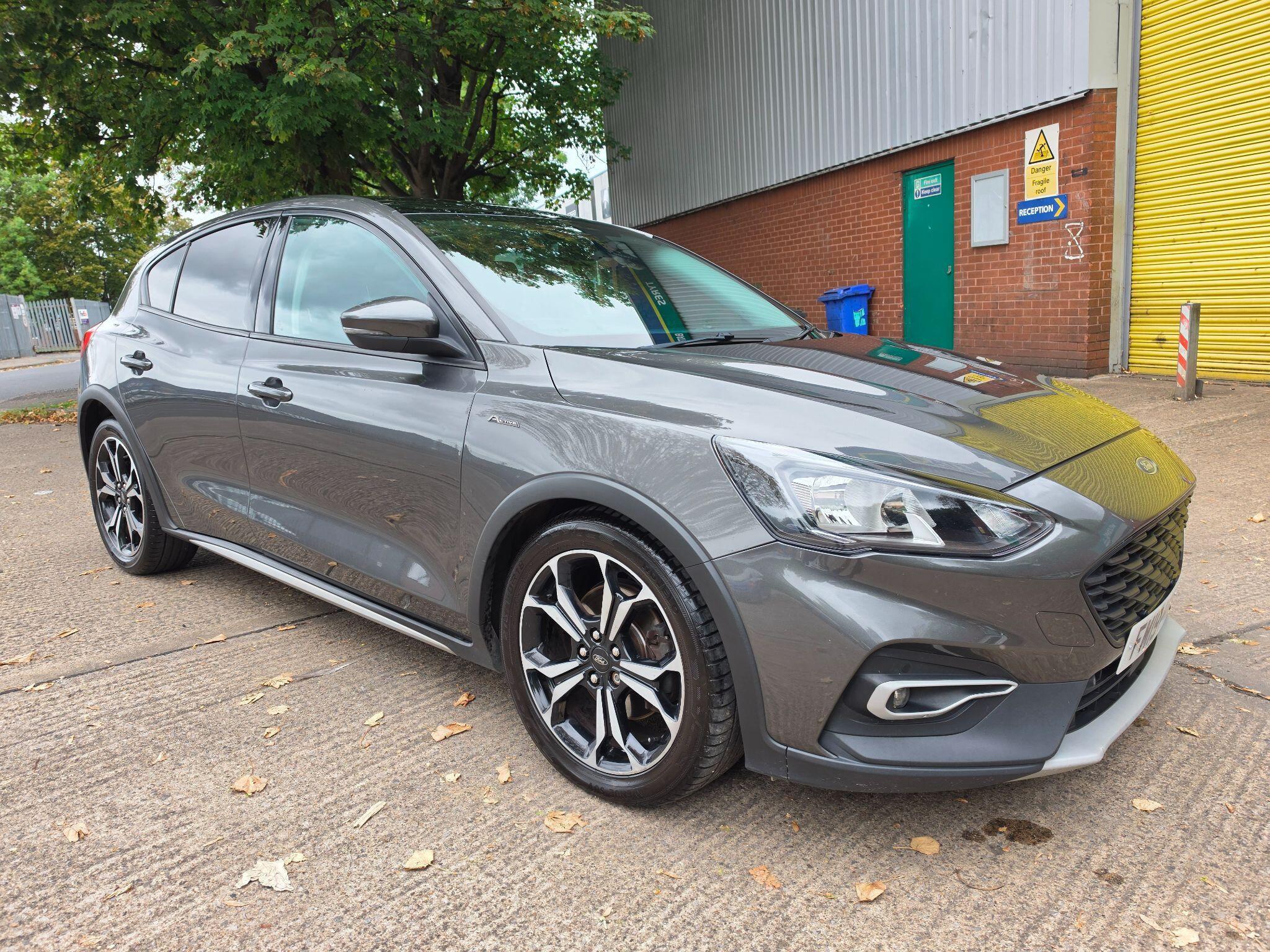 Ford Focus view 8