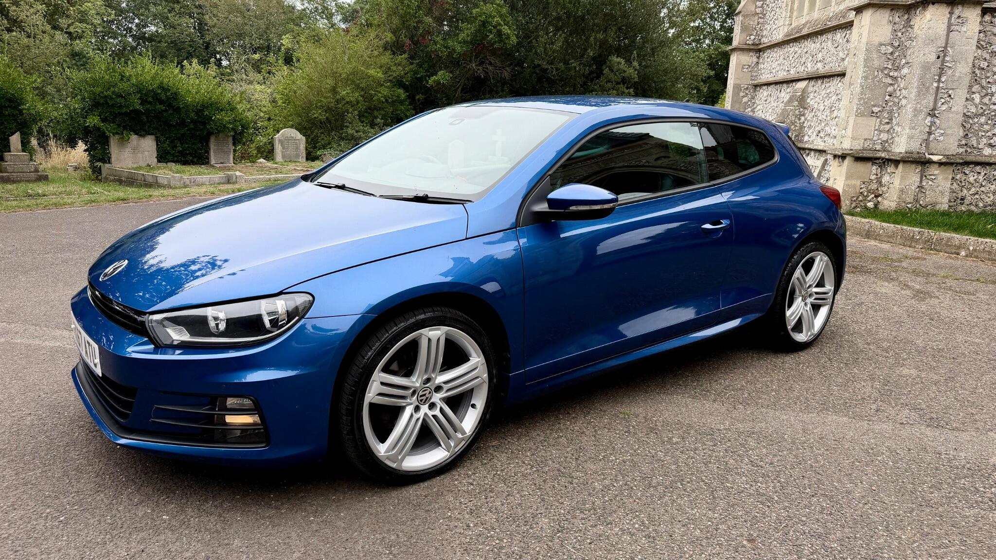 Volkswagen Scirocco view 3