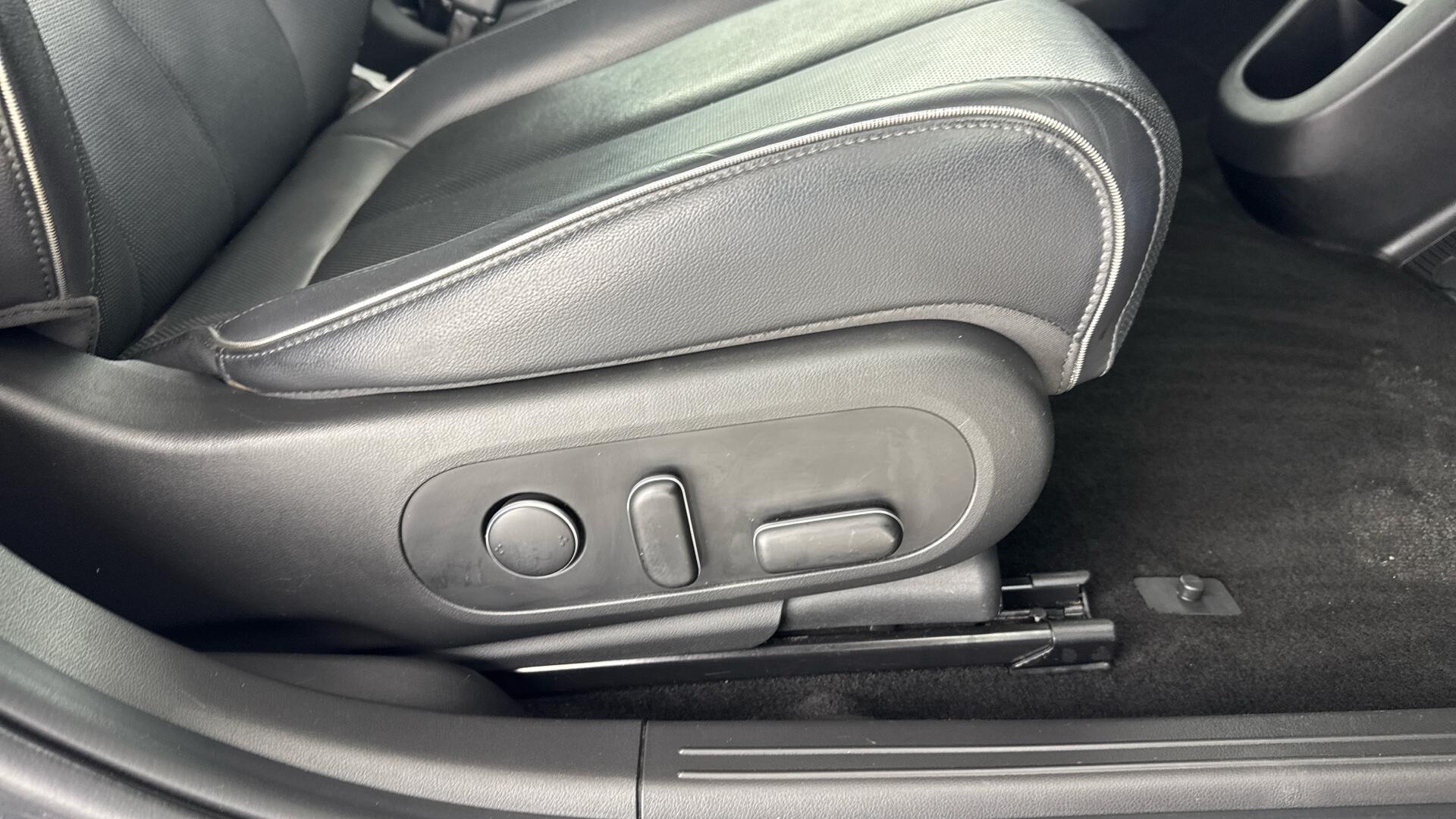 Hyundai Ioniq 5 view 17