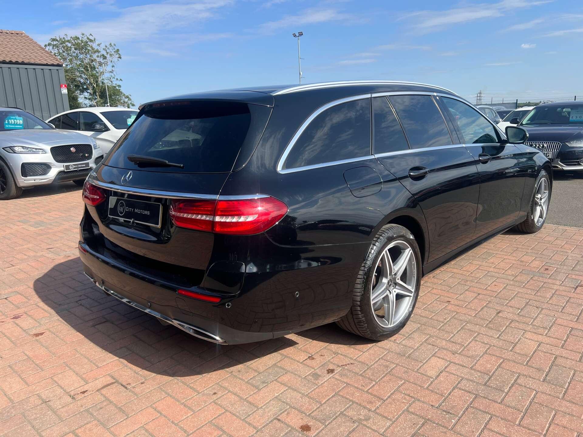 Mercedes-Benz E-Class view 7