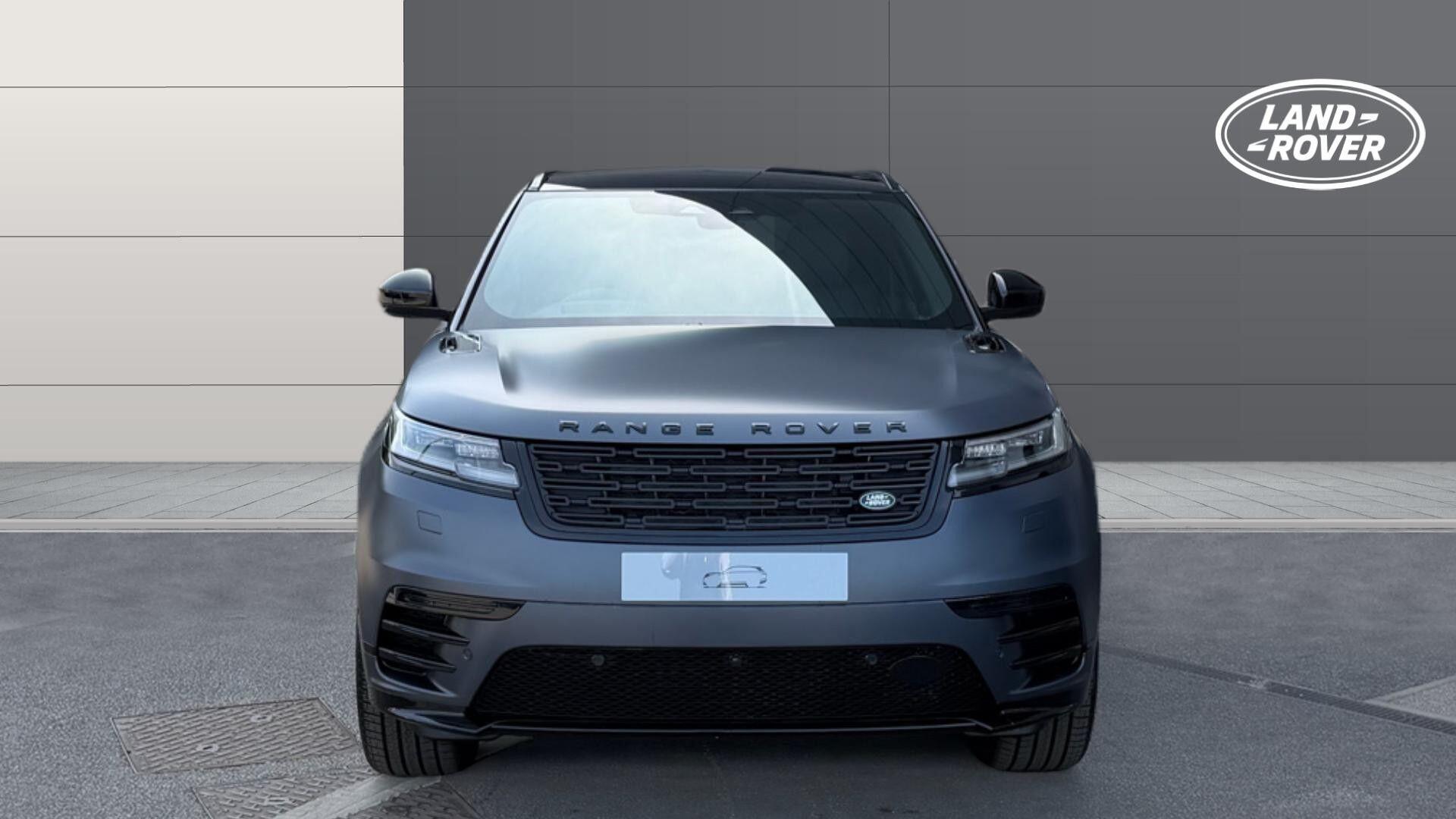 Land Rover Range Rover Velar view 3