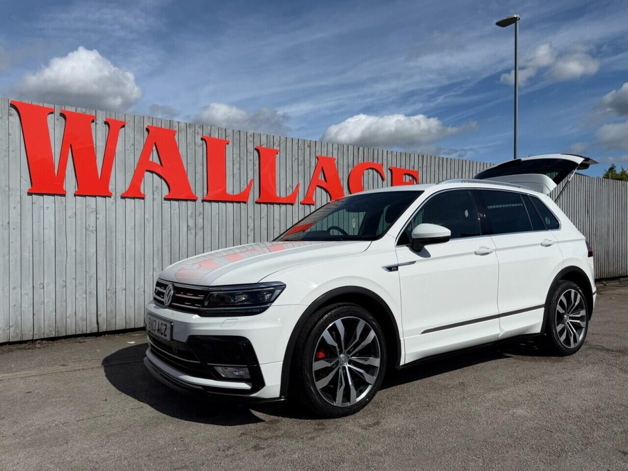 Volkswagen Tiguan view 16