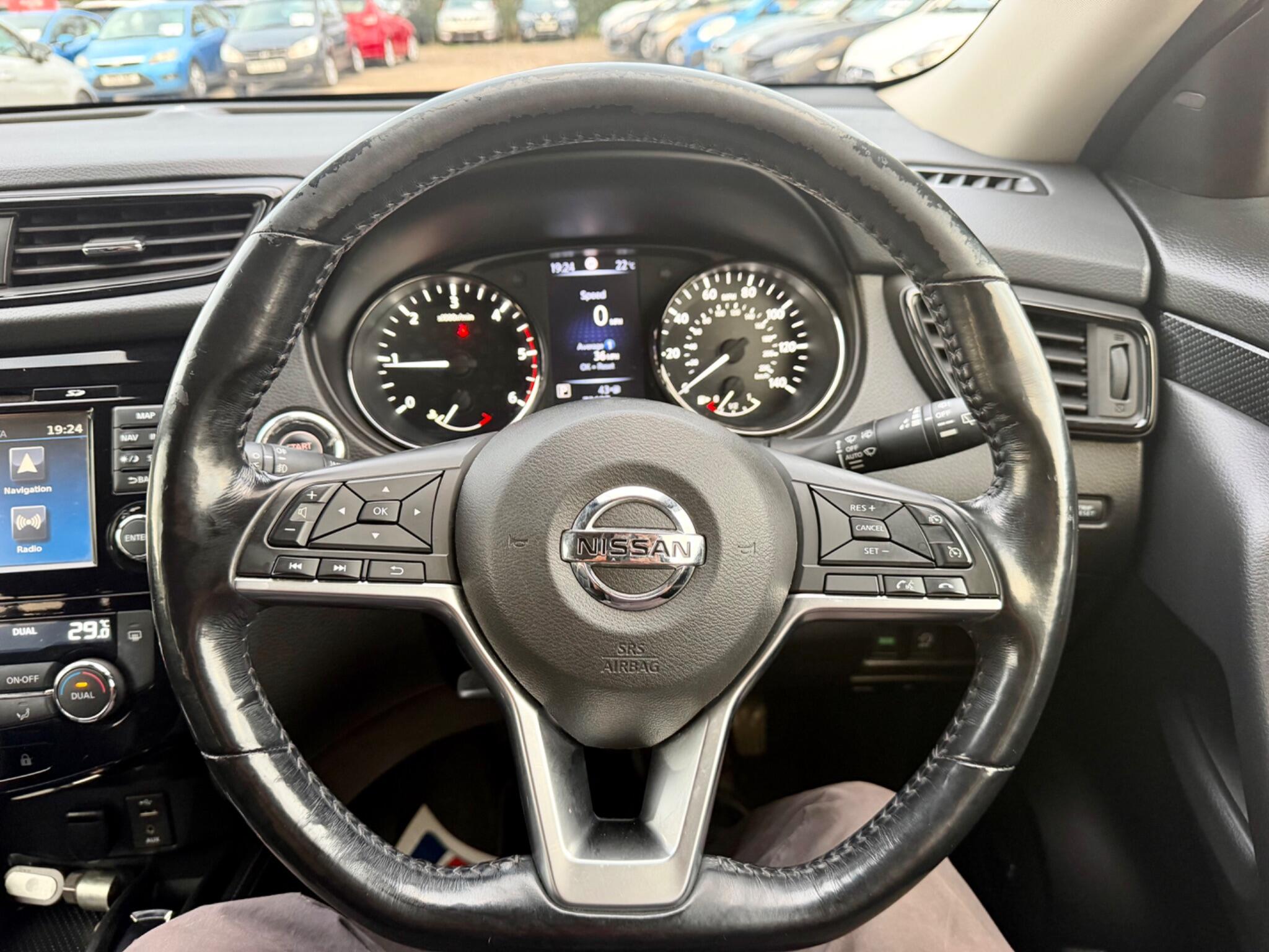 Nissan X-Trail view 63