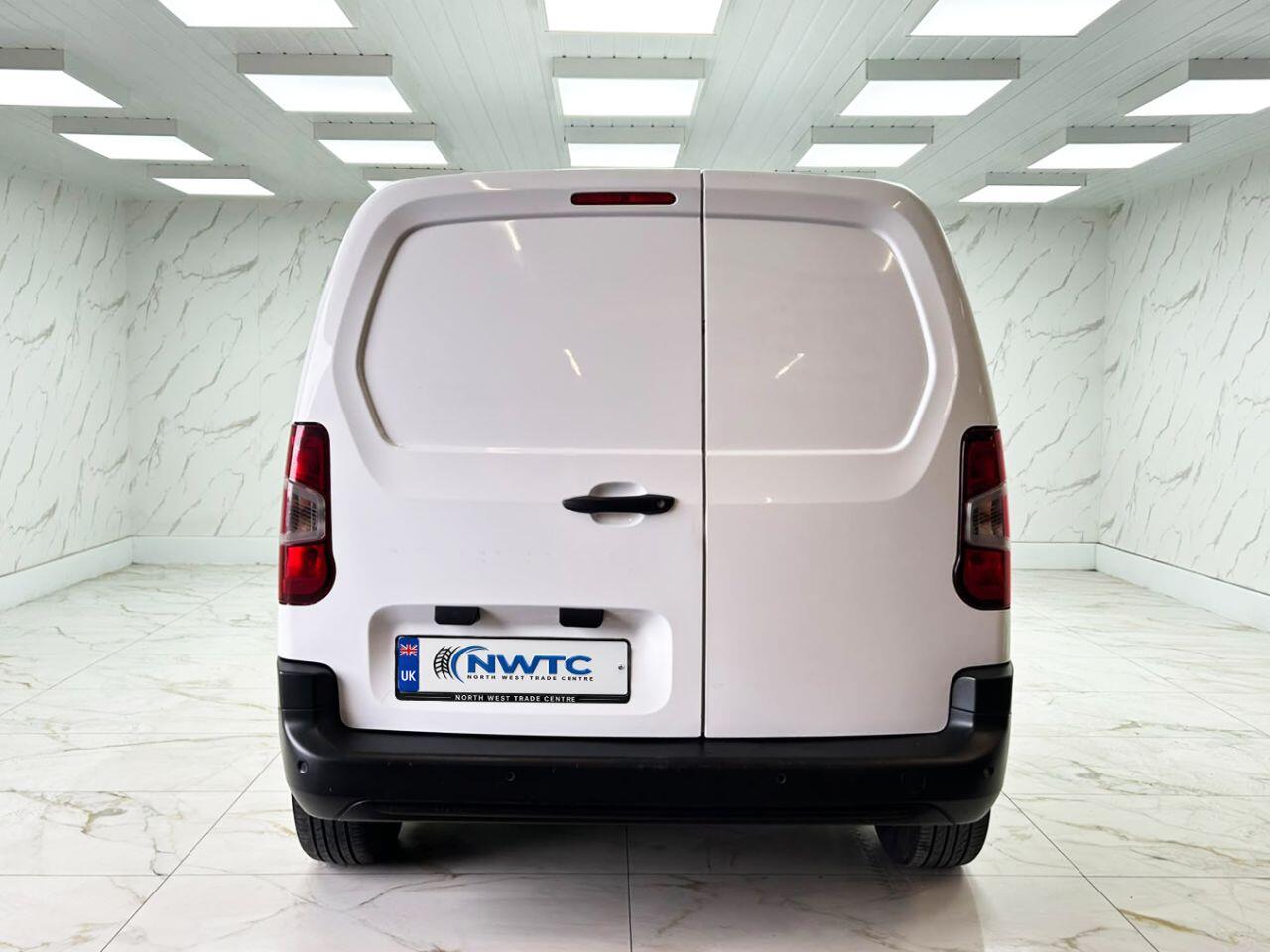 Peugeot Partner view 10