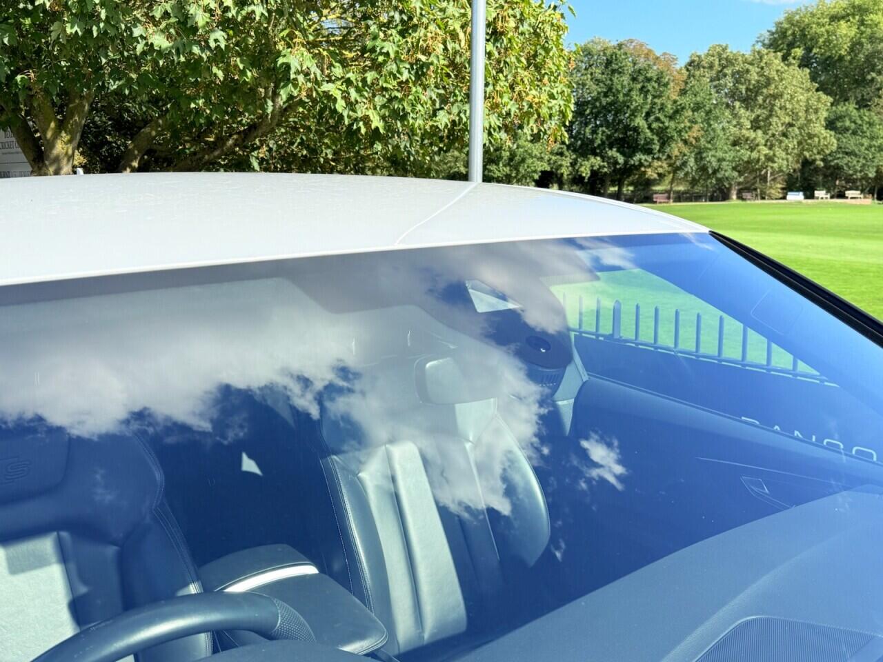 Audi Q8 view 48
