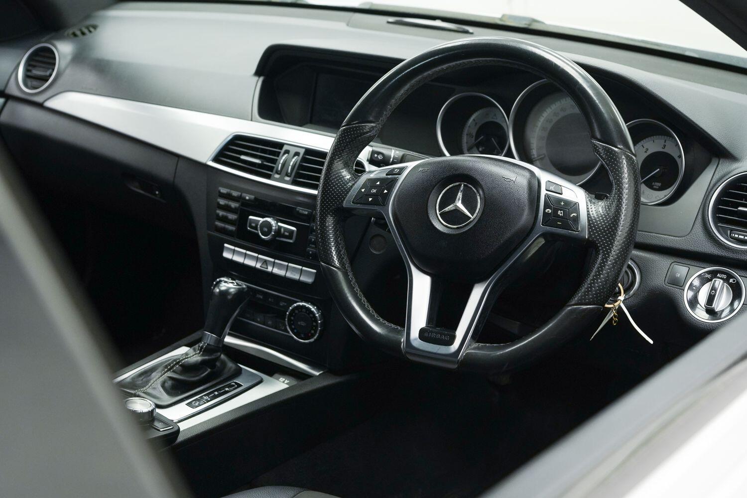 Mercedes-Benz C Class view 10