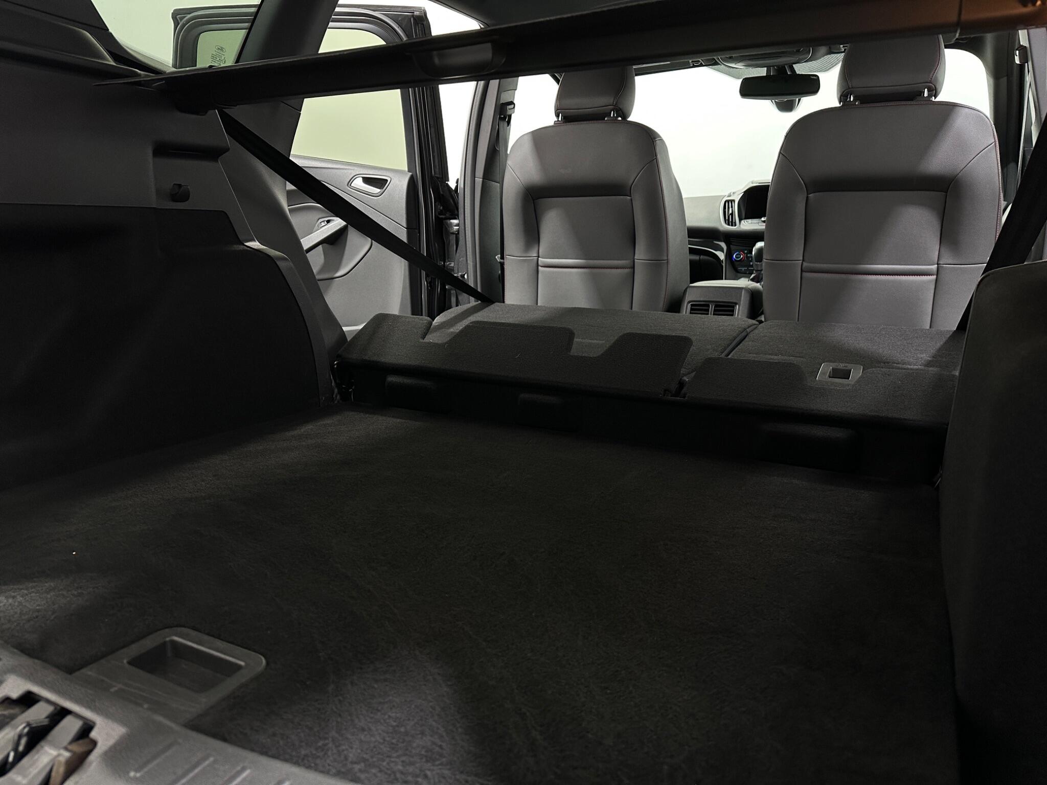 Ford Kuga view 43