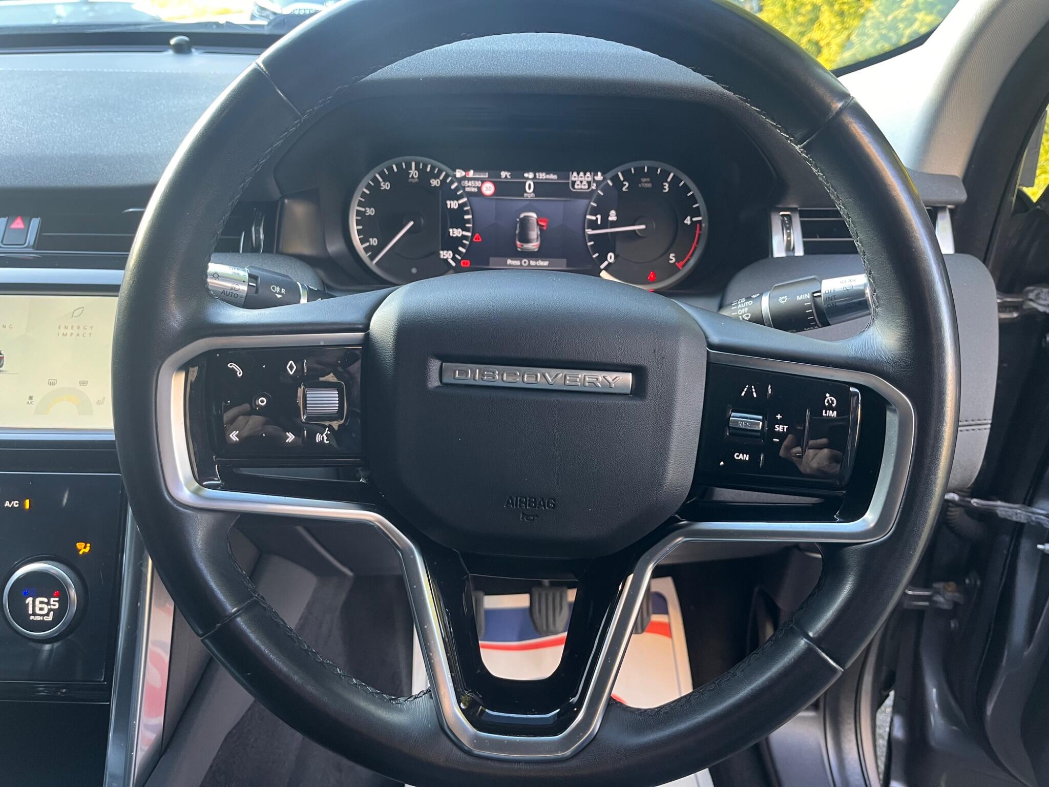 Land Rover Discovery Sport view 27
