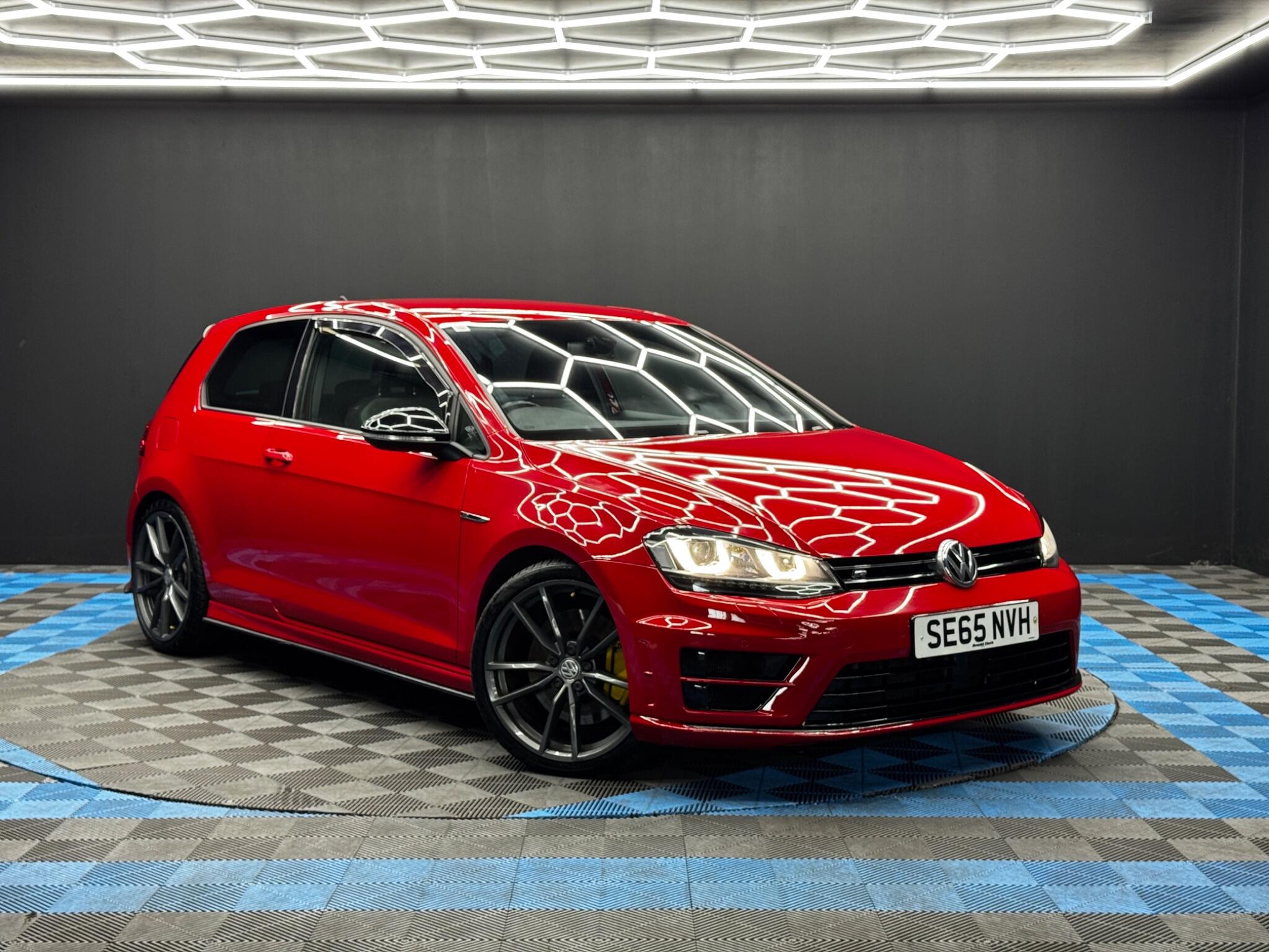 2016 Volkswagen Golf in Red for sale