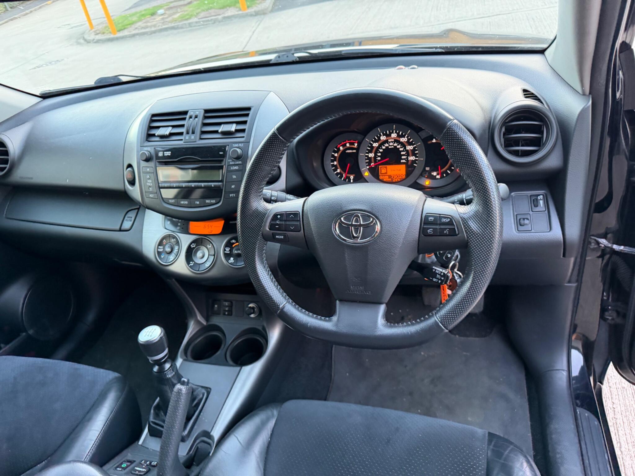Toyota Rav4 view 25