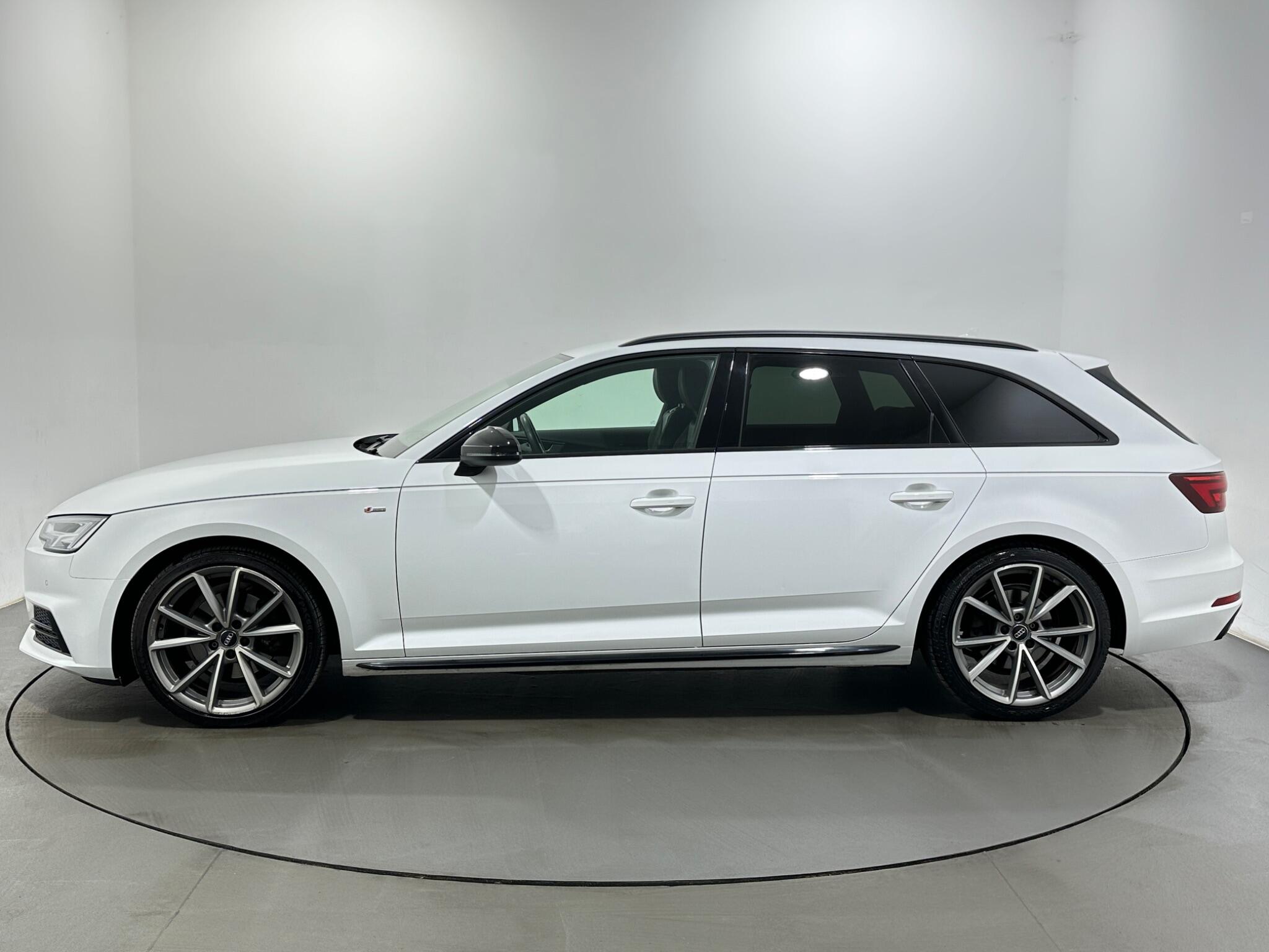 Audi A4 view 5
