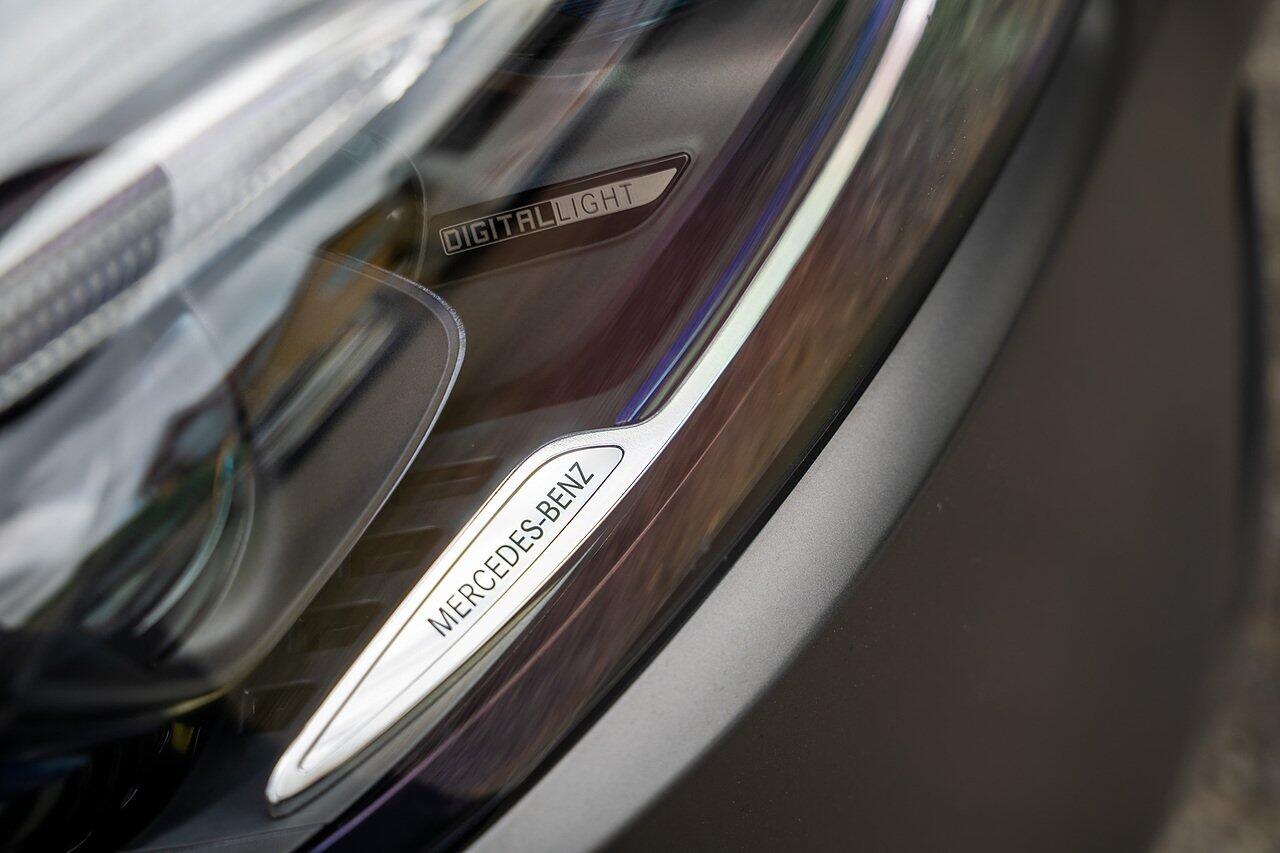 Mercedes-Benz GLC view 26