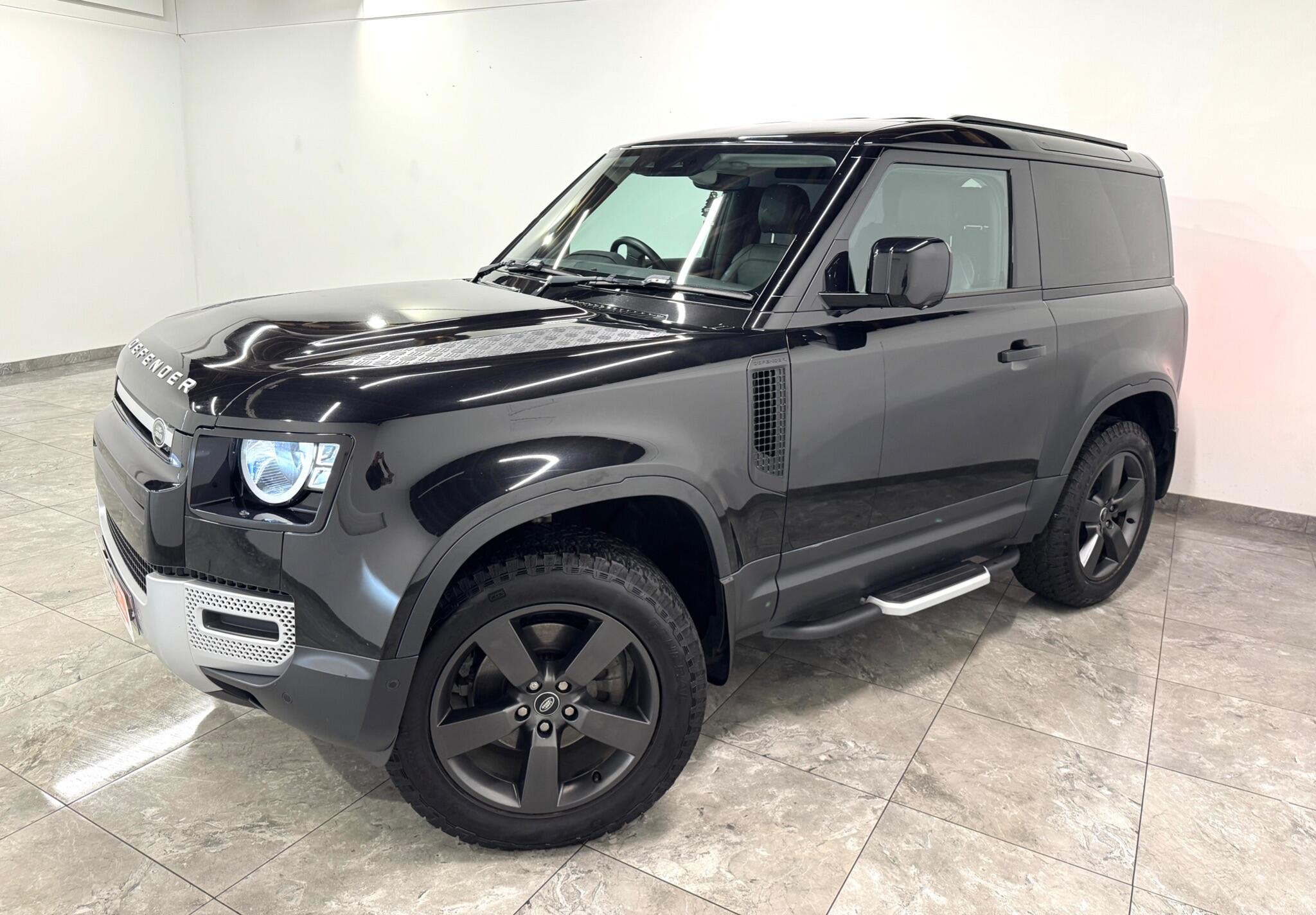 Land Rover Defender view 4