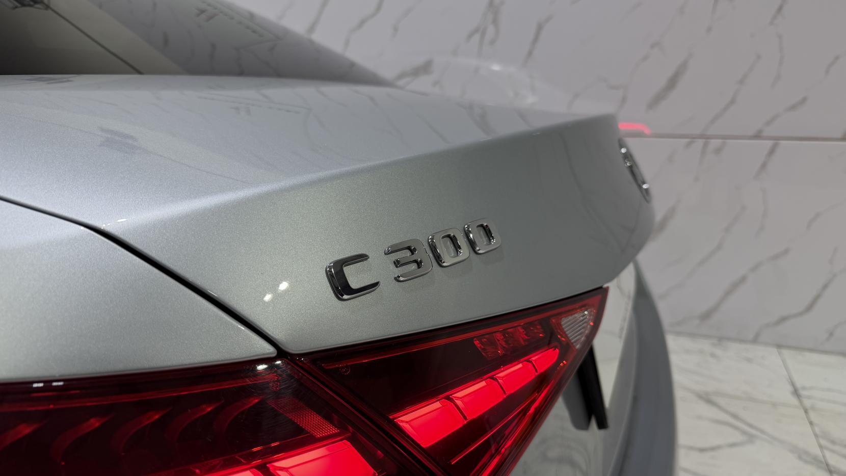 Mercedes-Benz C-Class view 46