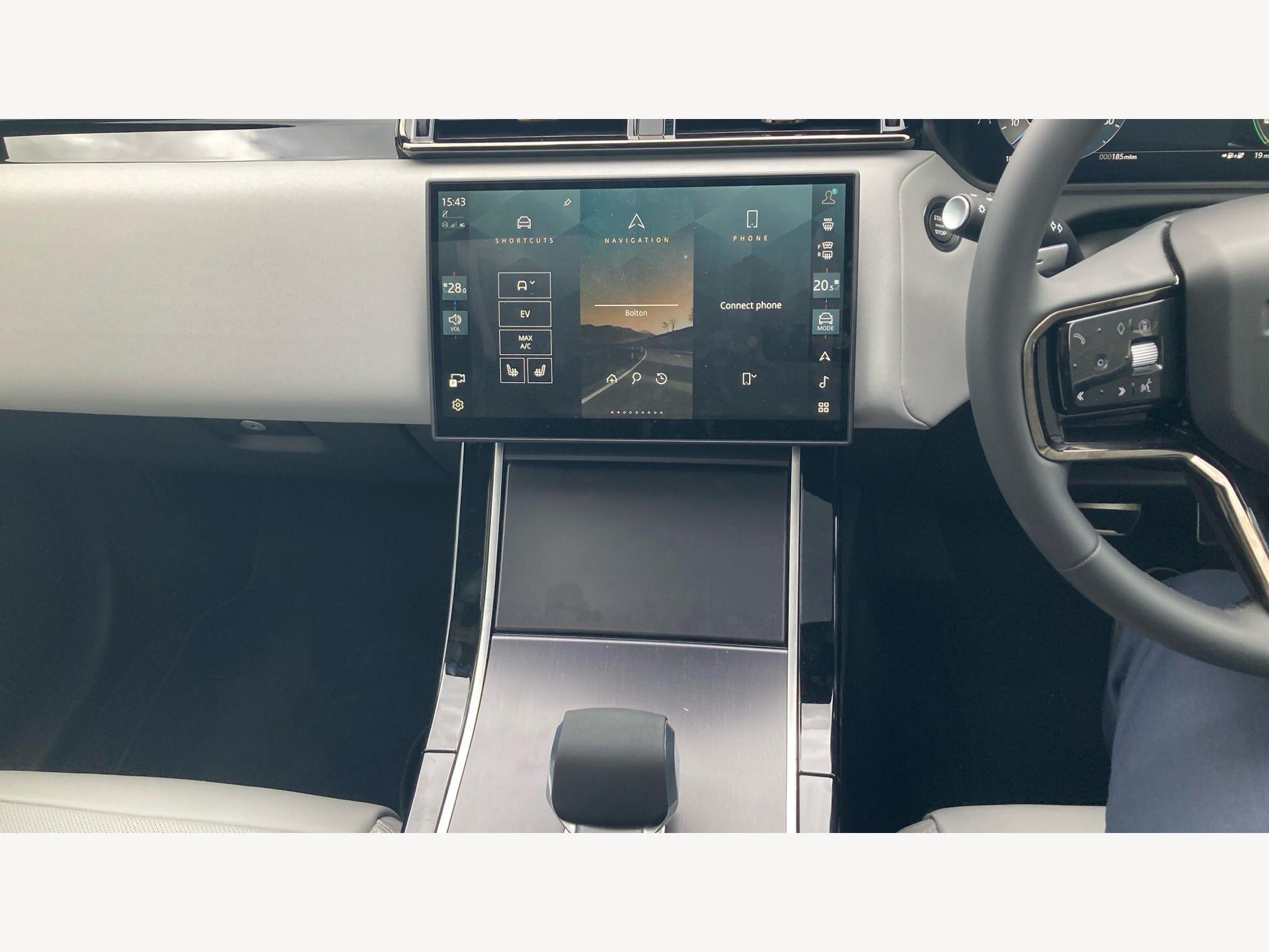 Land Rover Range Rover Velar view 17
