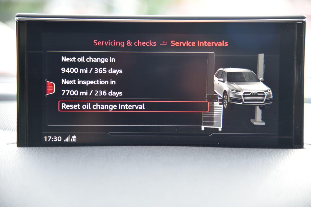 Audi Q7 view 48
