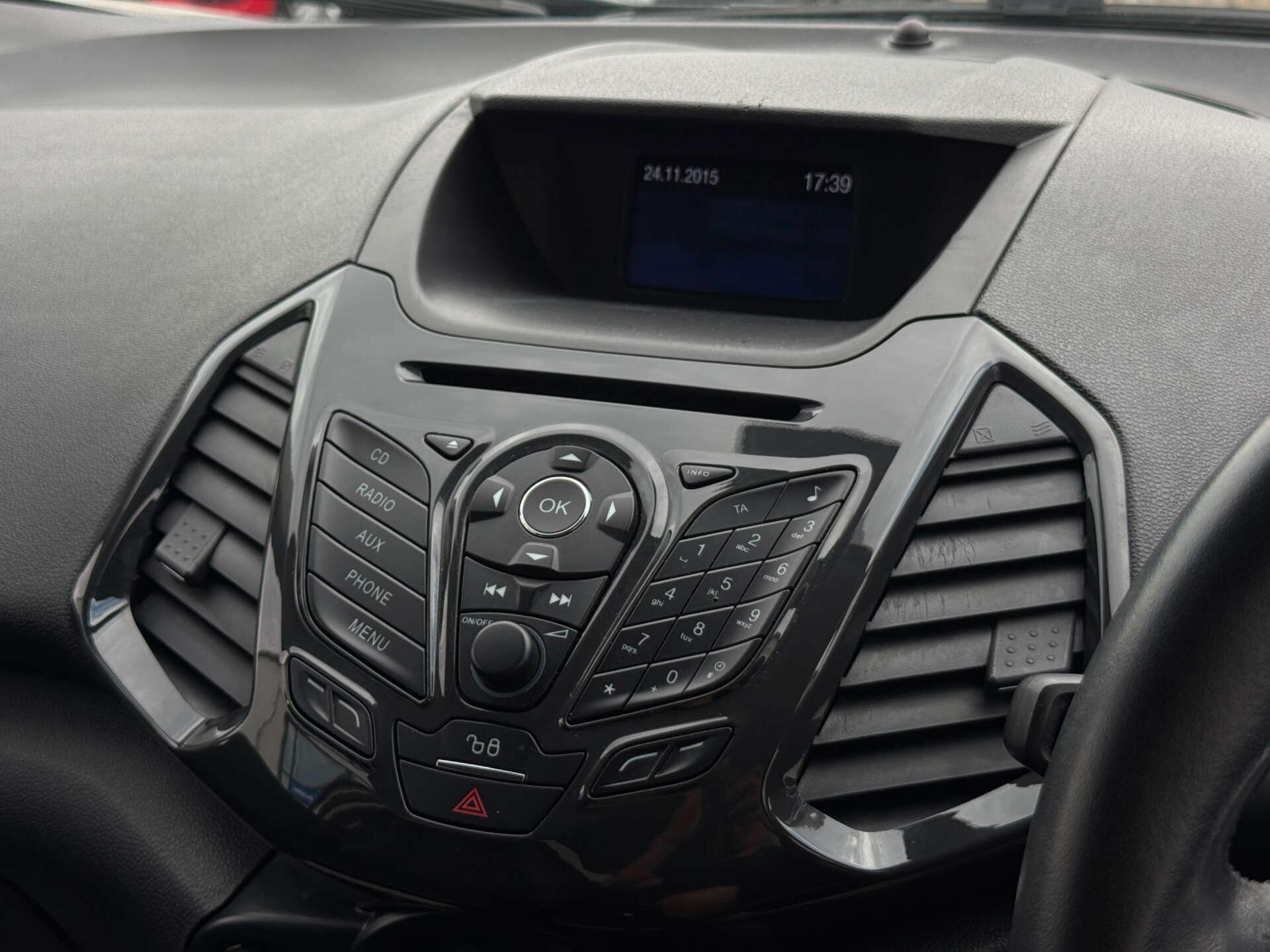 Ford Ecosport view 54