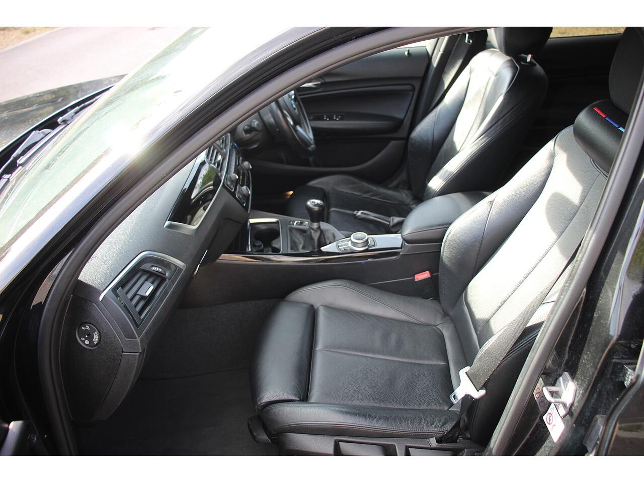 BMW 1 Series view 14