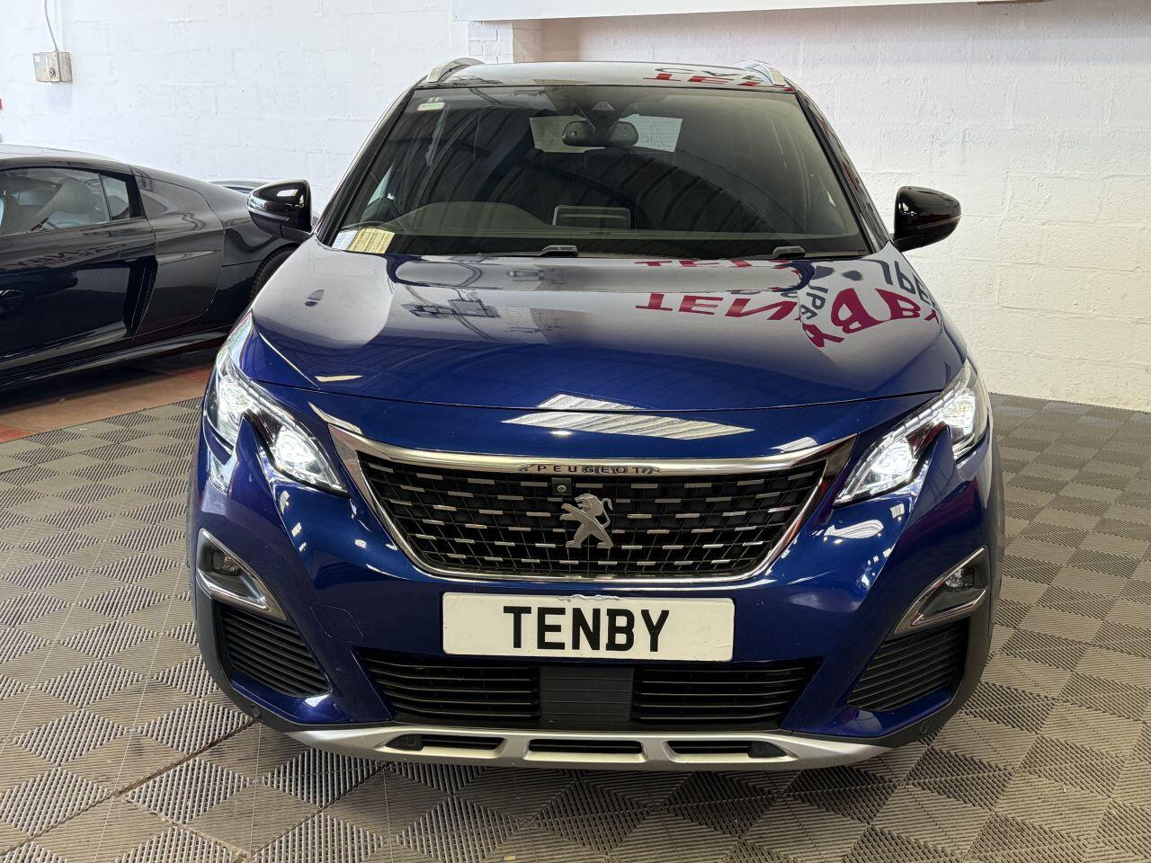Peugeot 3008 view 3