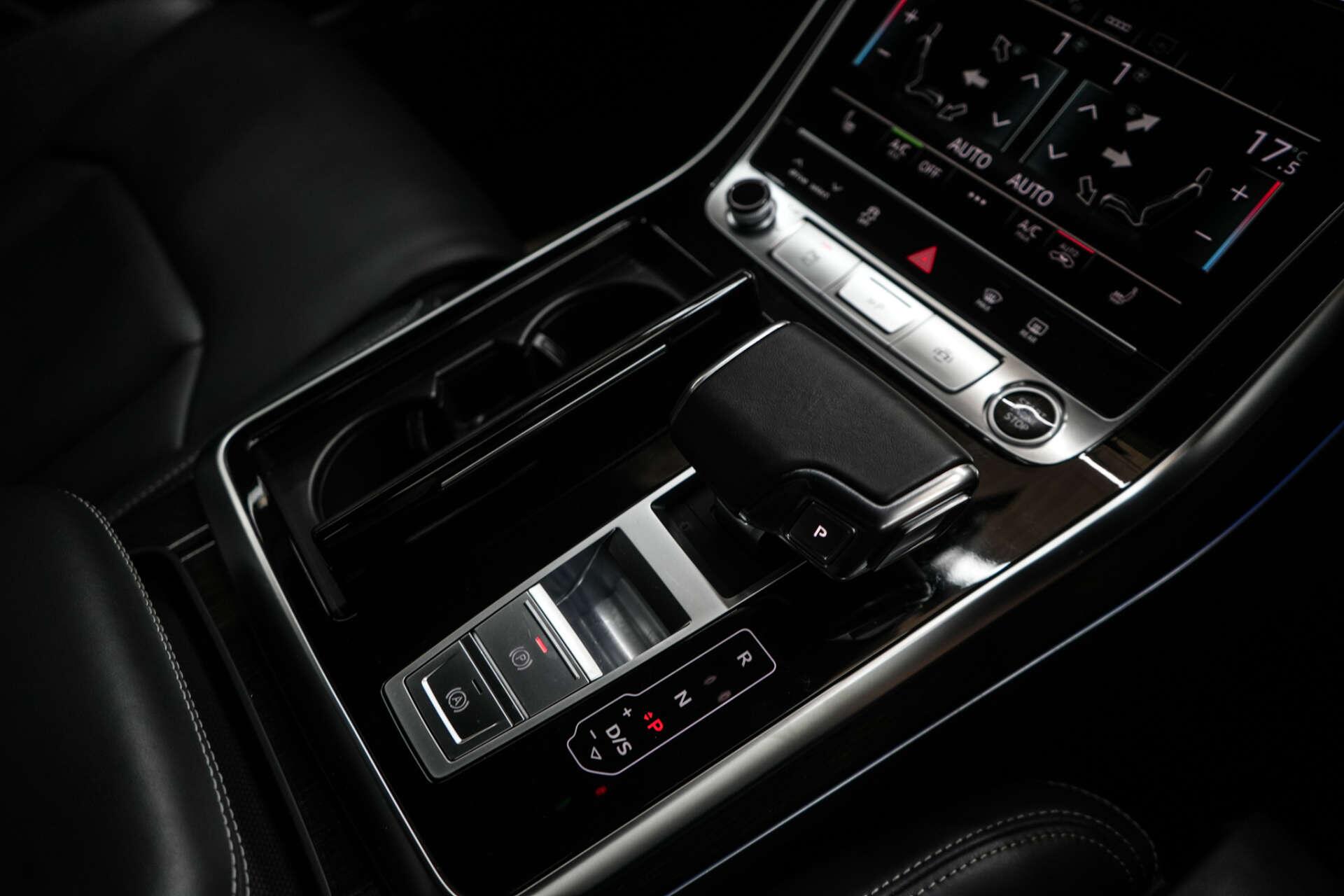 Audi Q8 view 39