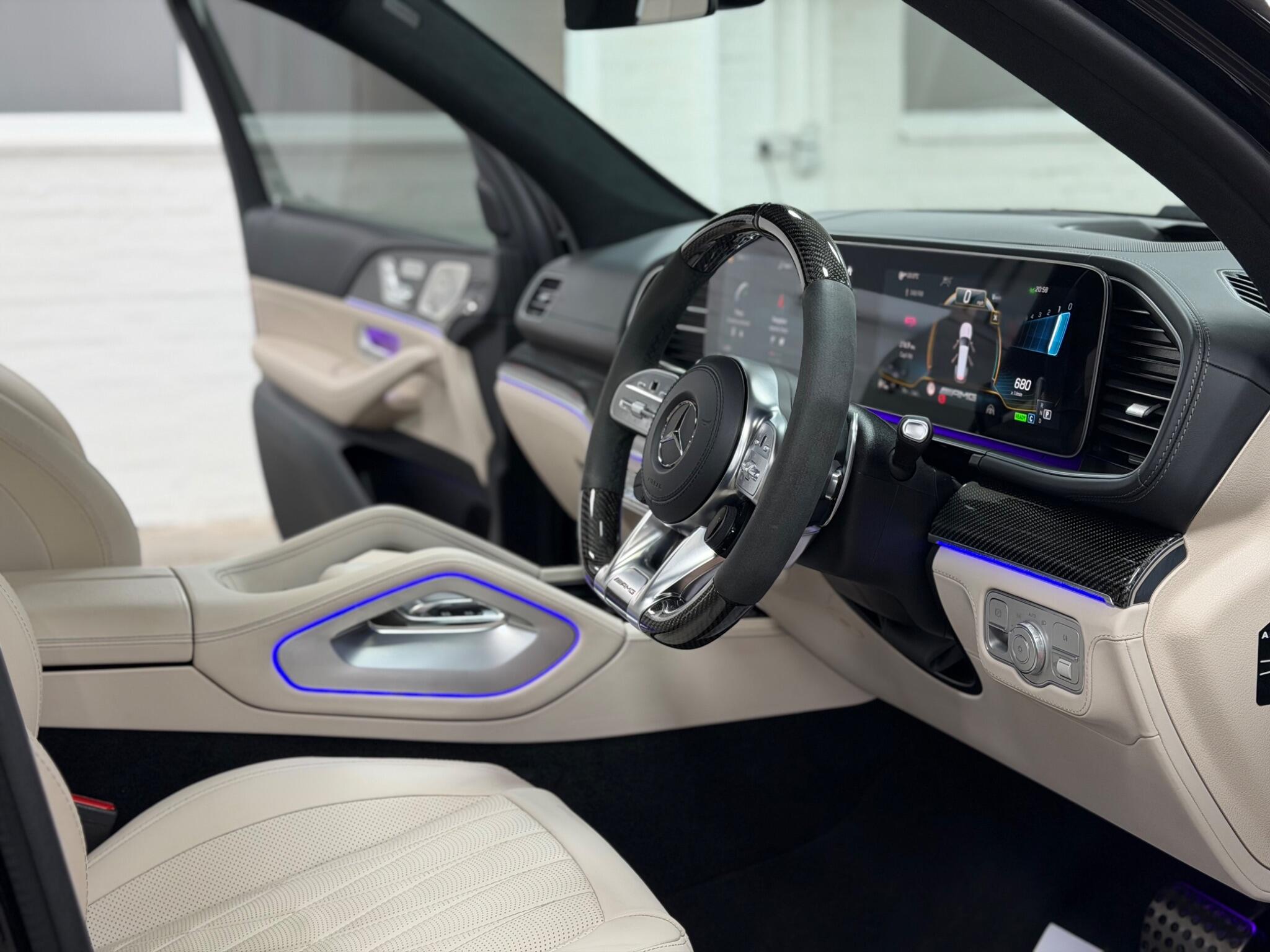 Mercedes-Benz GLS view 70