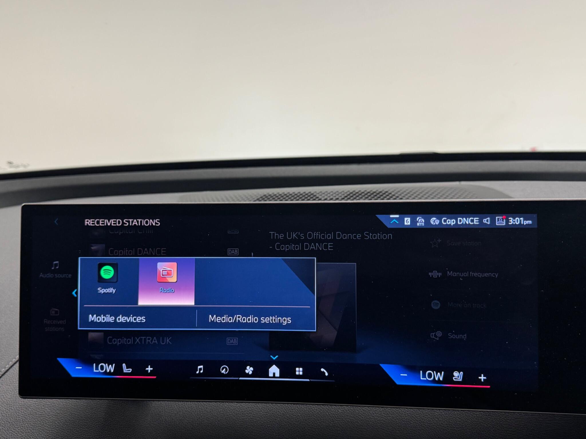 BMW Ix view 21