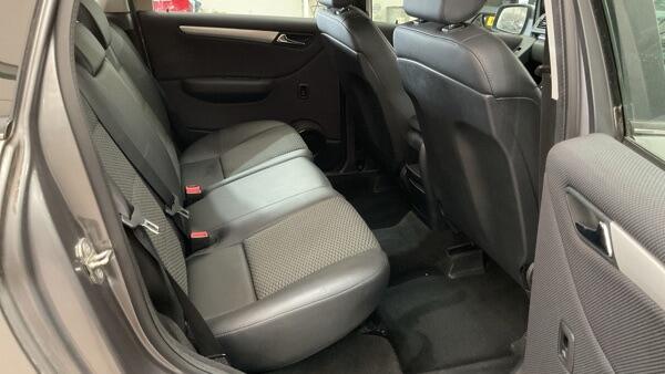 Mercedes-Benz B Class view 10
