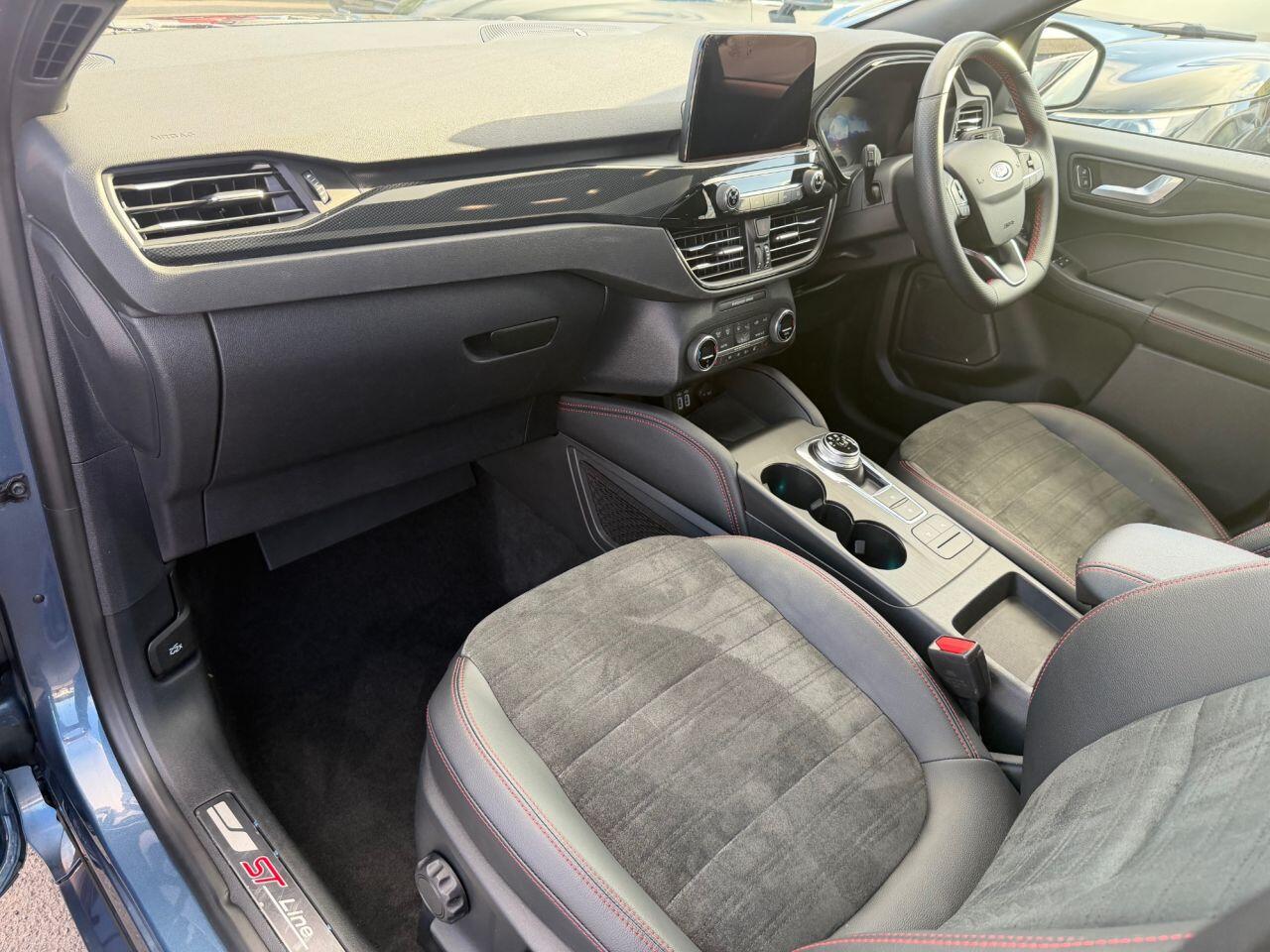 Ford Kuga view 42