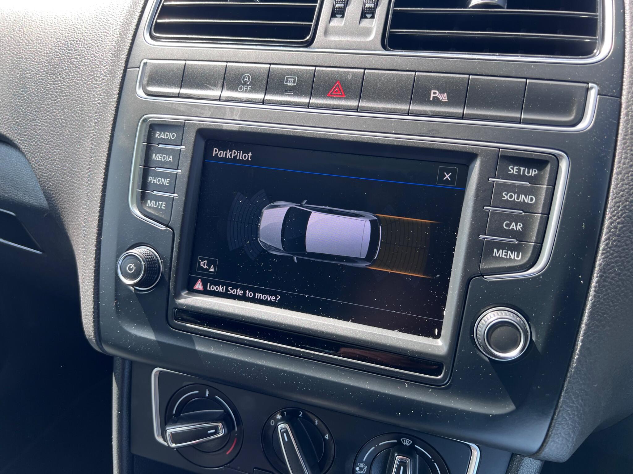 Volkswagen Polo view 24