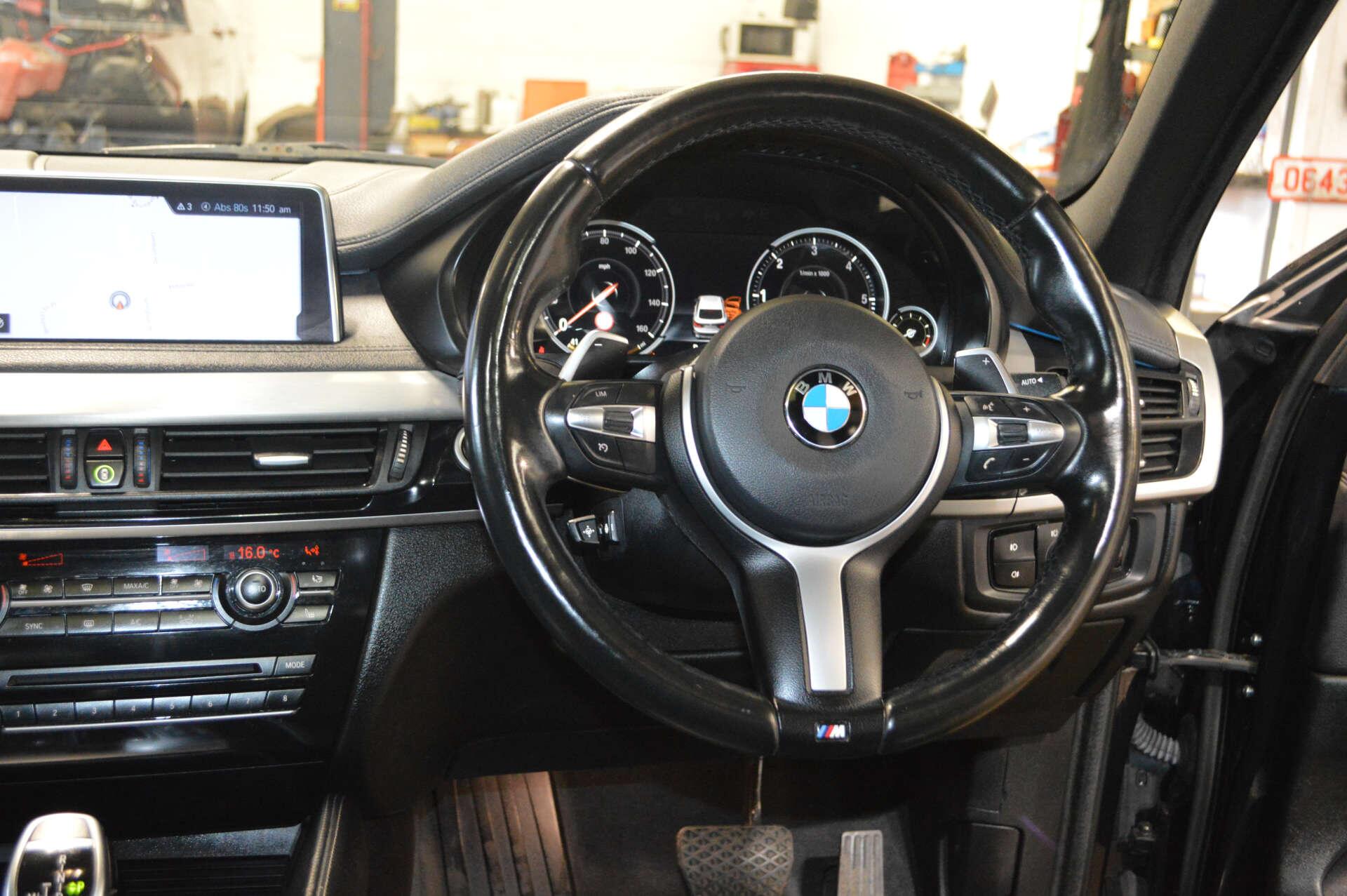 BMW X6 view 14