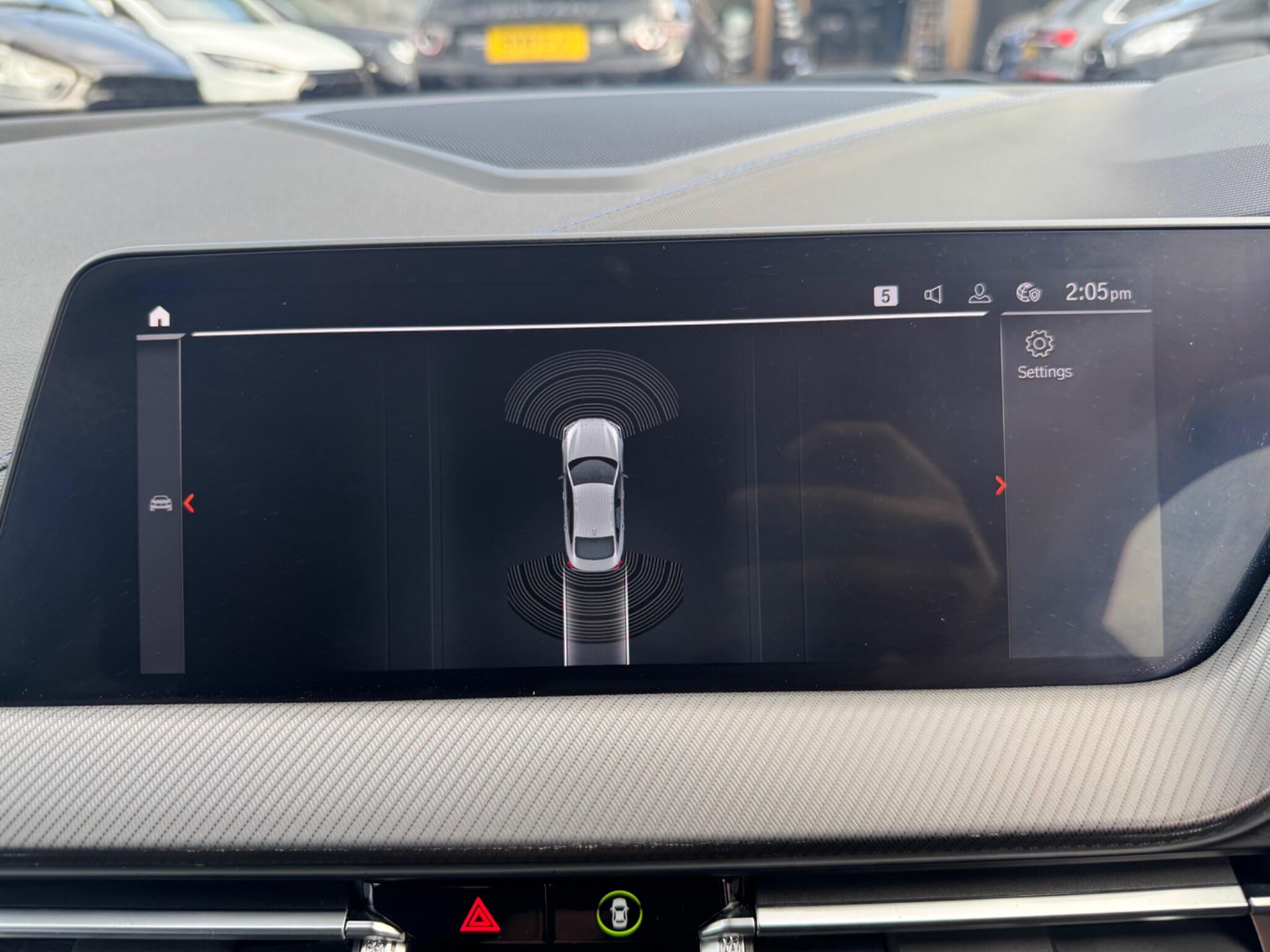 BMW 2 Series view 41