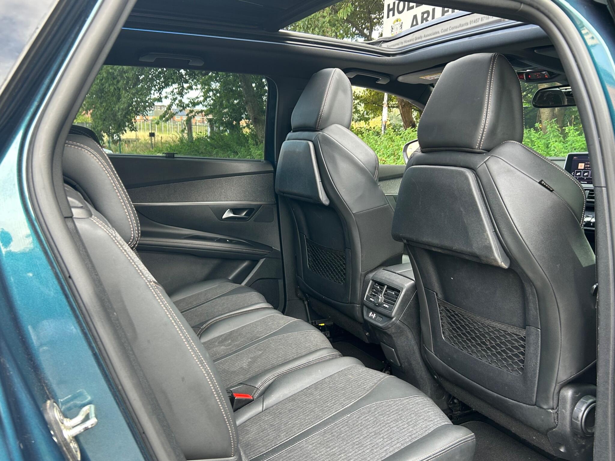 Peugeot 5008 view 27