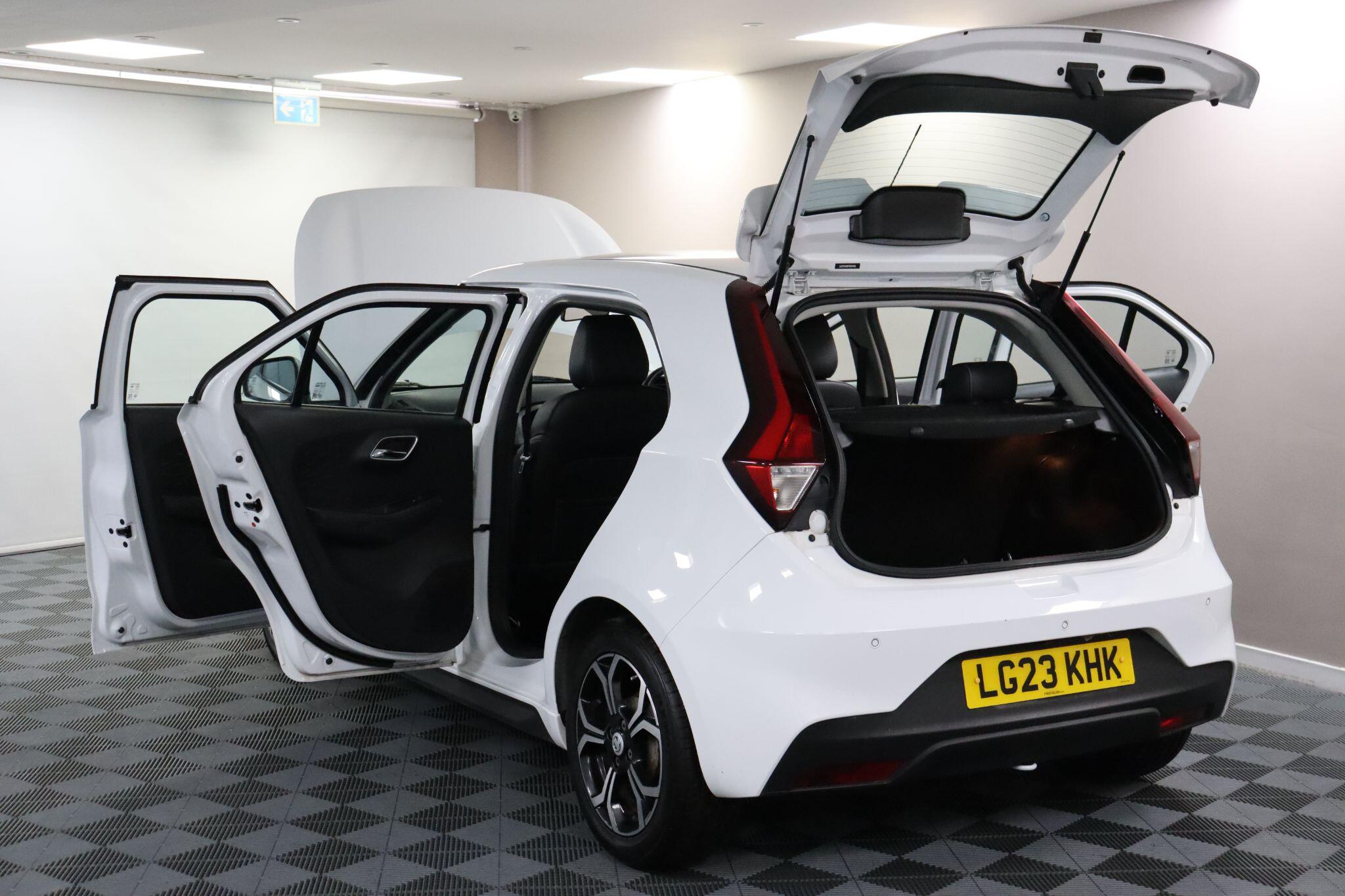 MG MG3 view 21