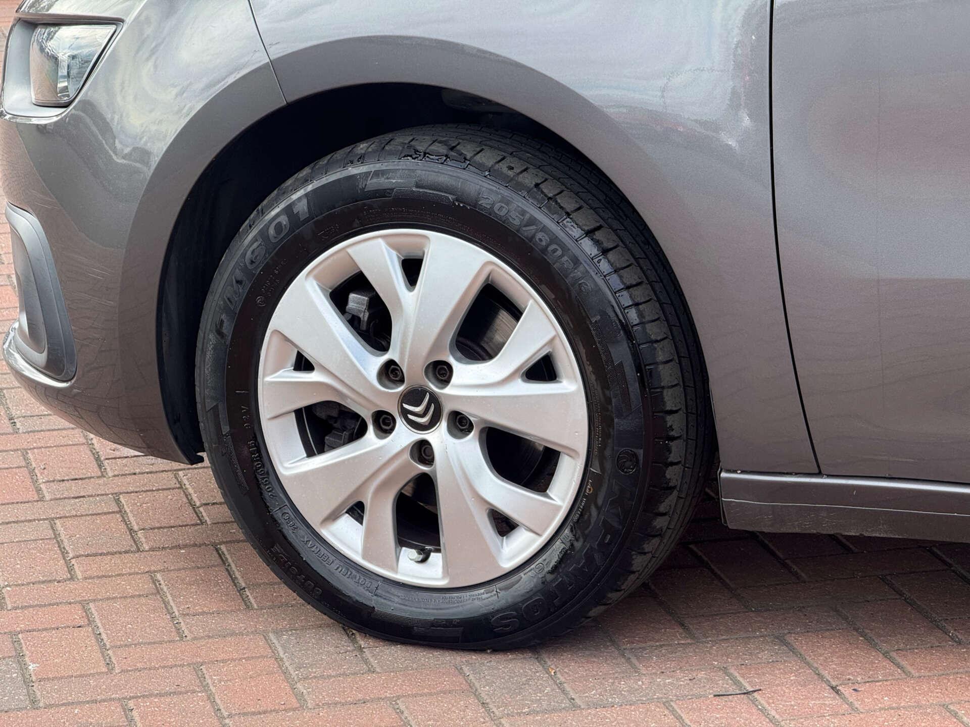 Citroen Grand C4 Picasso view 9