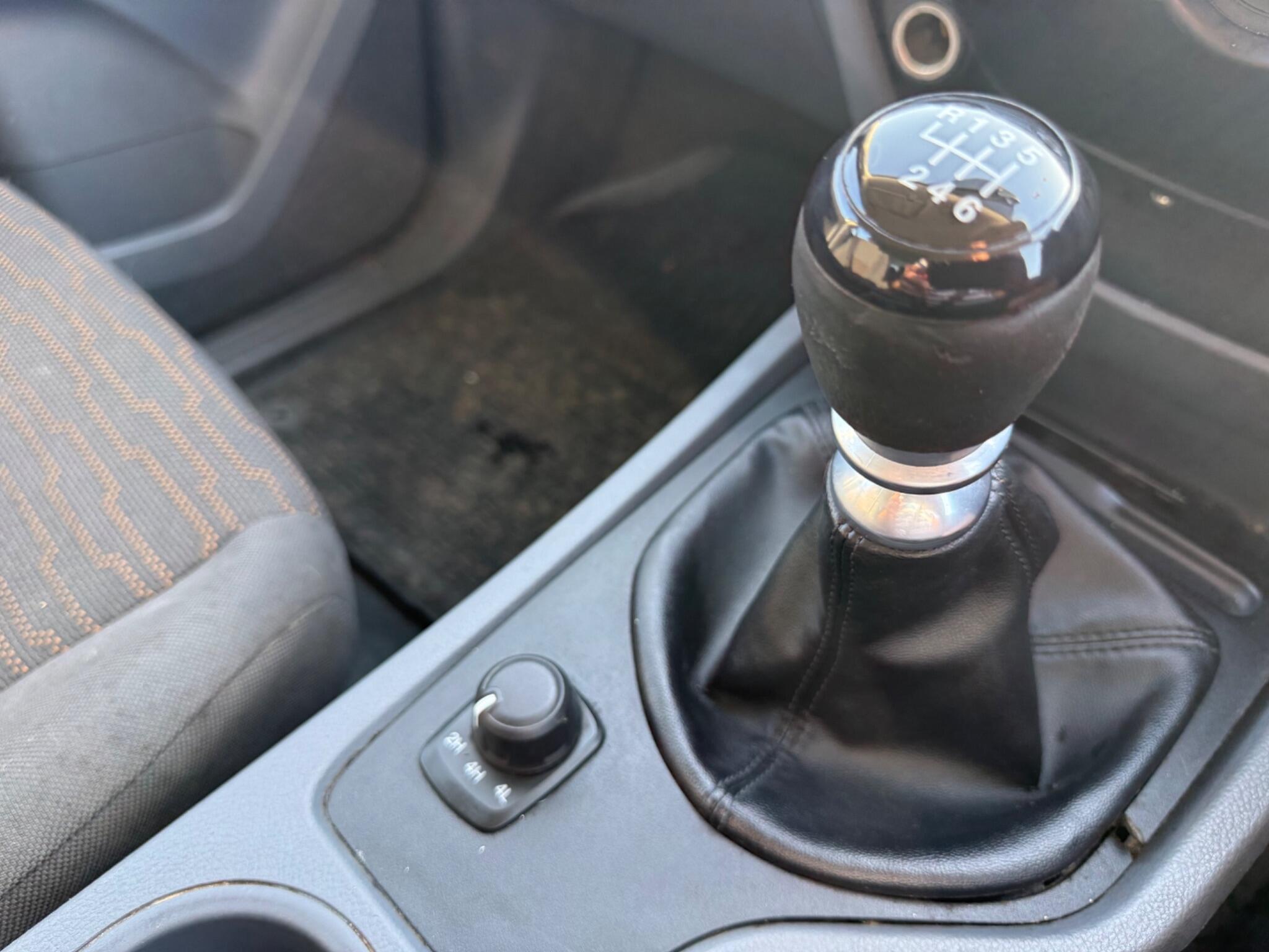 Ford Ranger 2.2 TDCi XL Super Cab Pickup 4WD Euro 5 4dr — photo 33 of 98