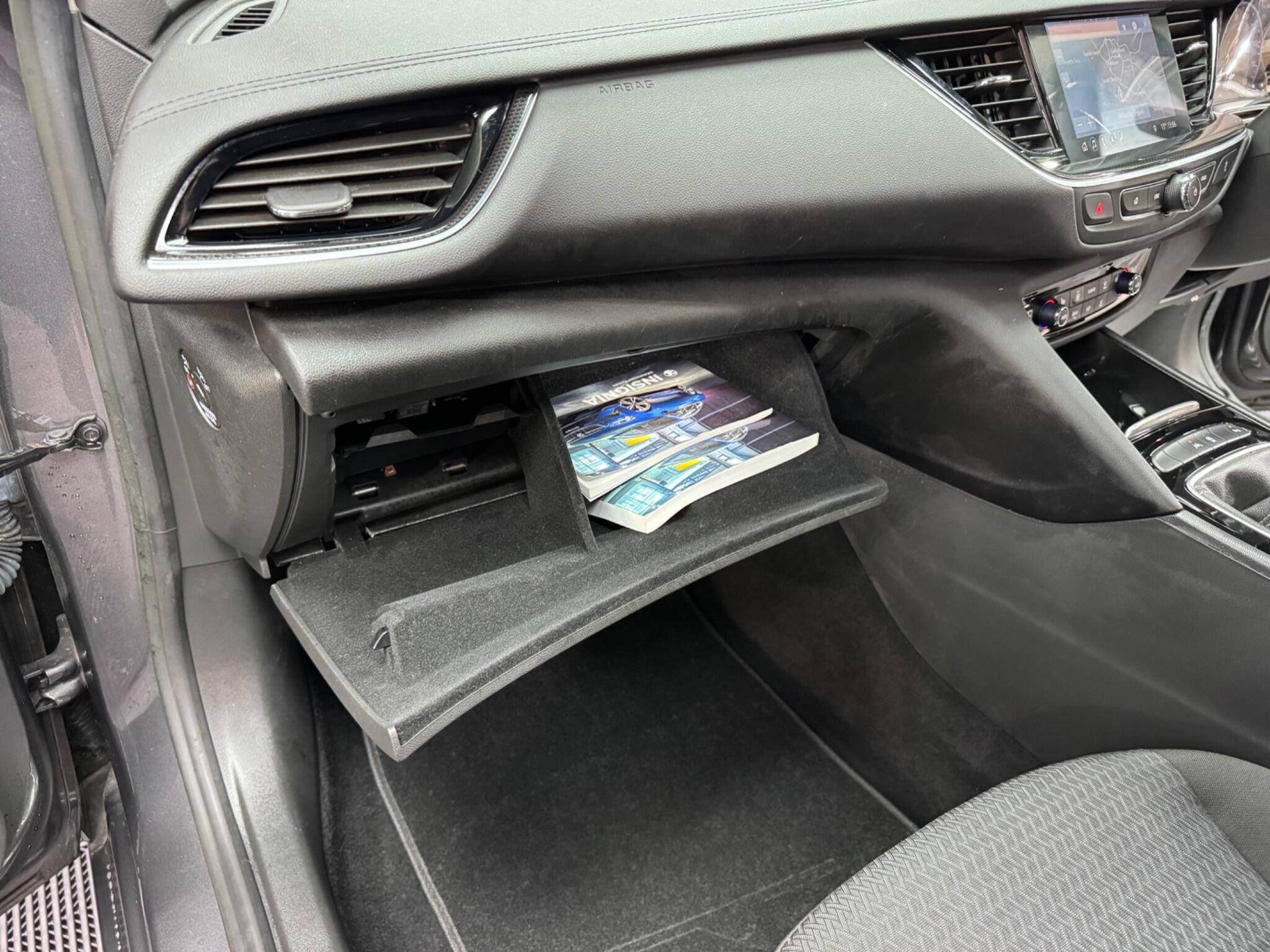 Vauxhall Insignia view 43