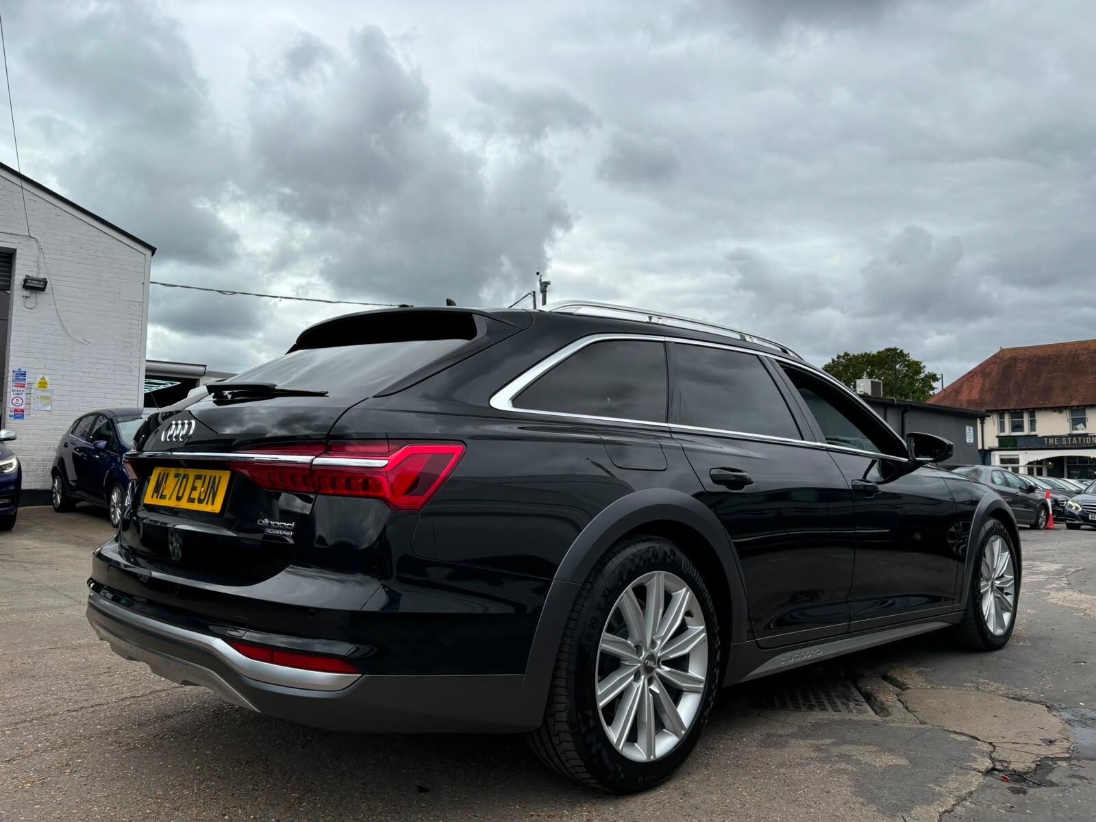 Audi A6 Allroad view 4