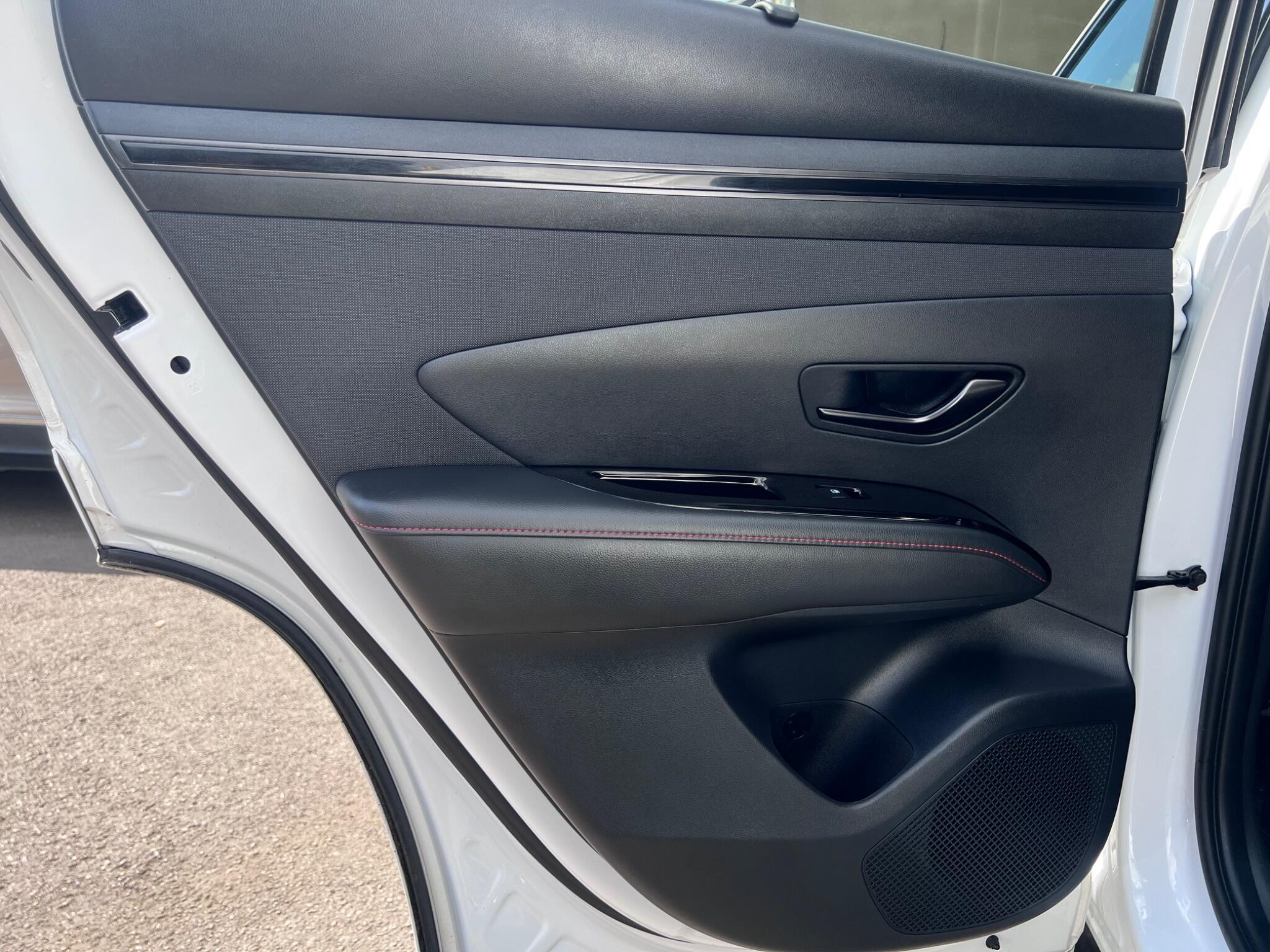 Hyundai Tucson view 32