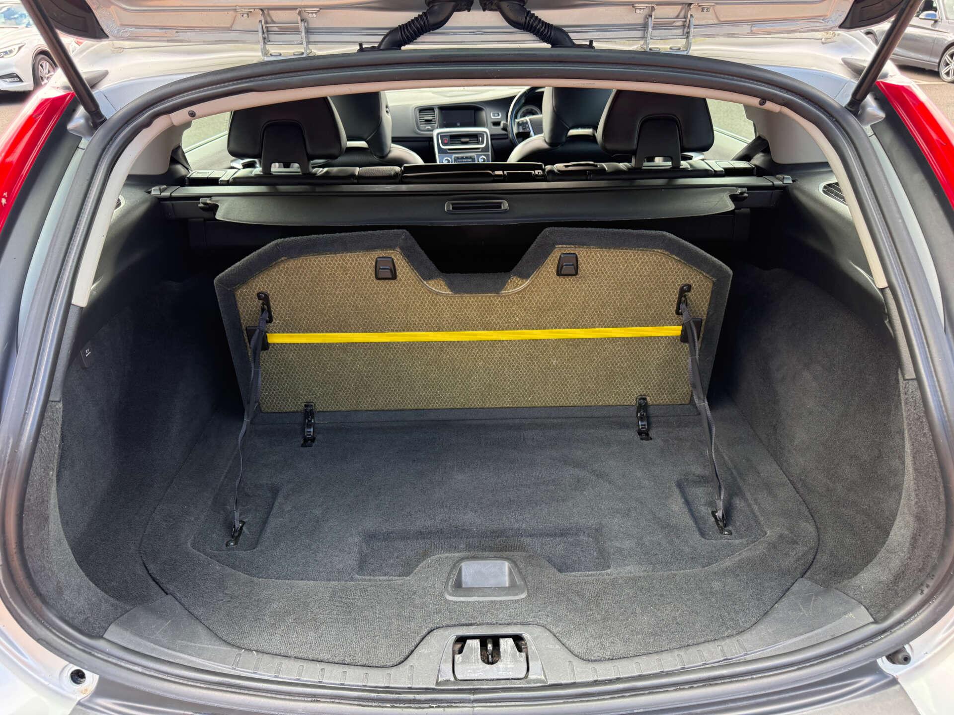 Volvo V60 view 30